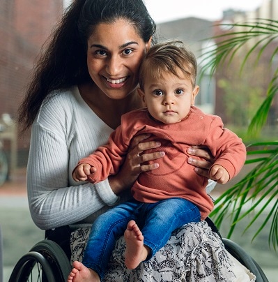 Een lichamelijke beperking en een kind opvoeden: deze ouders bewijzen dat het kan Ouders van Nu Redactie