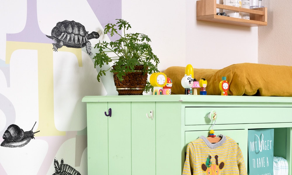 Kinderkamer inspiratie: ‘Een hemeltje van een tak en kaasdoek, dat voelde meteen fijn’ Ouders van Nu Redactie