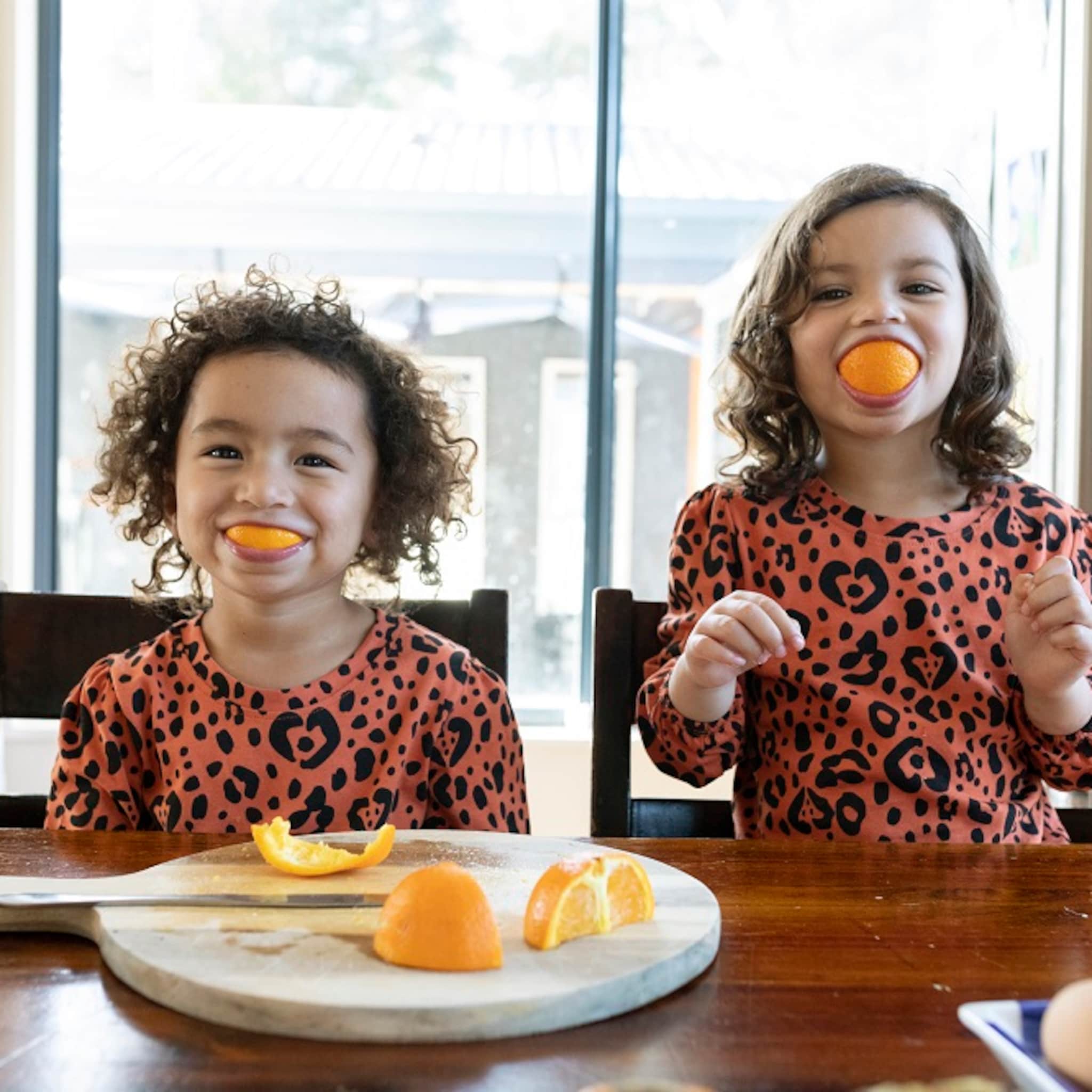 waarom spelen met eten juist goed is voor je kind