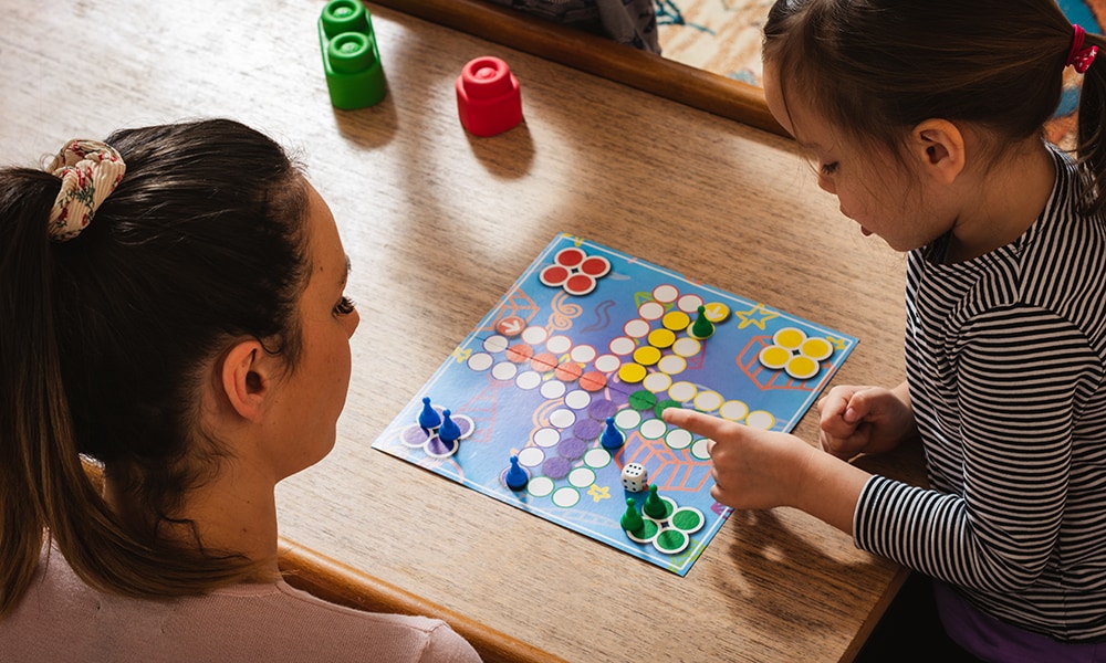 Moet je je kind laten winnen met spelletjes? Ouders van Nu Redactie