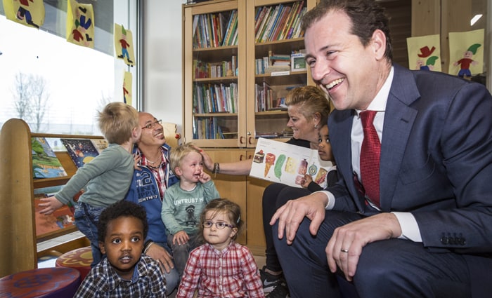 Minister Asscher: ‘Voor iedere peuter is er voortaan kinderopvang’ Ouders van Nu Redactie