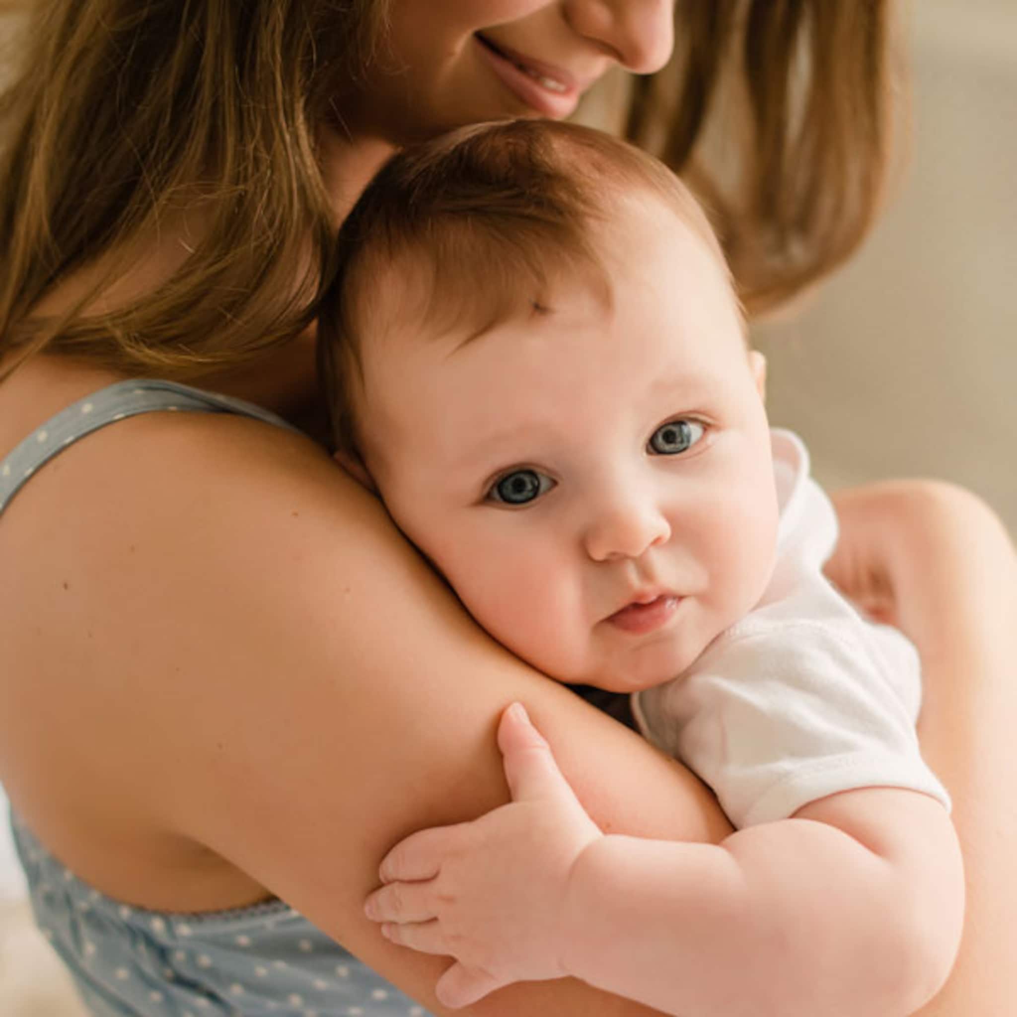 je baby veel knuffelen heeft een positieve invloed op z n dna