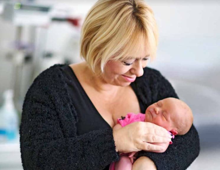Deze vrouwen wisten niet dat ze zwanger waren: ‘Na twee keer persen lag er een baby’tje in het toilet’ Ouders van Nu Redactie