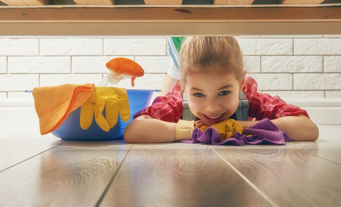 Huishoudelijke klusjes: vanaf welke leeftijd kunnen kinderen helpen? Getty Images
