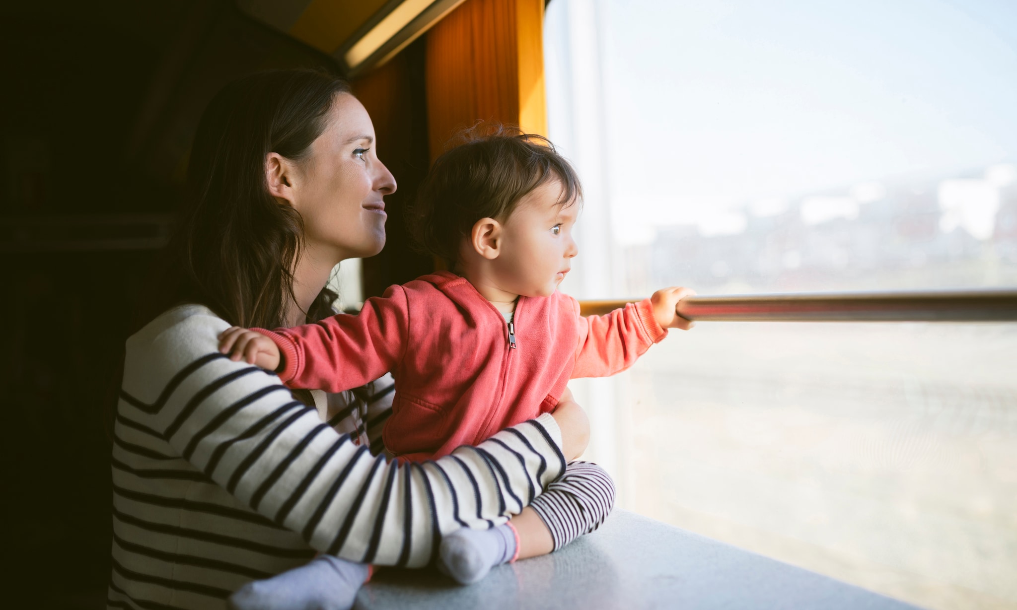 10 tips voor treinreizen met een baby Ouders van Nu Redactie