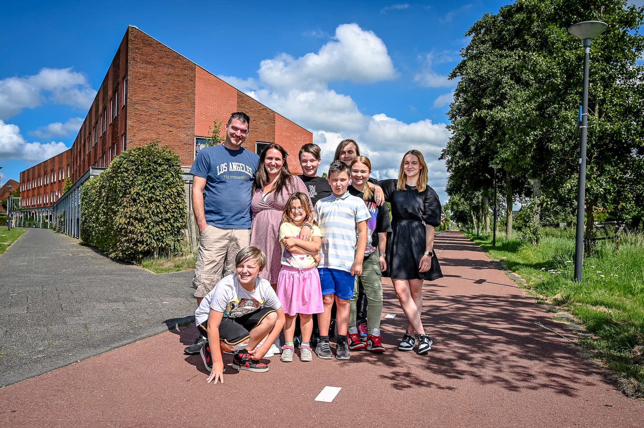 Maak kennis met het gezin Wildeman van moeder Priscilla en haar man Lukas, hier omringd door (vlnr) Prisciliano (11), Giovanna (6), Luciano (13), Joshua (9), Vincenzo (19), Ginger (15) en Chavella-Rafaelle (17) Jan Kok