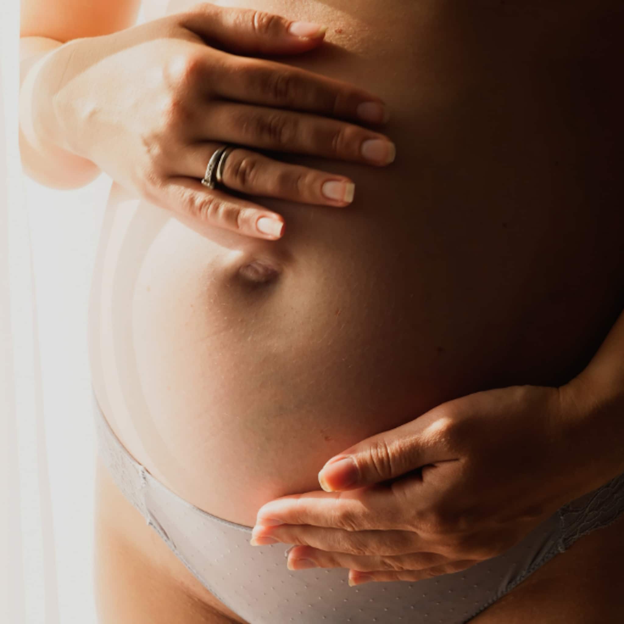 een baby opereren in de baarmoeder hoe werkt dit