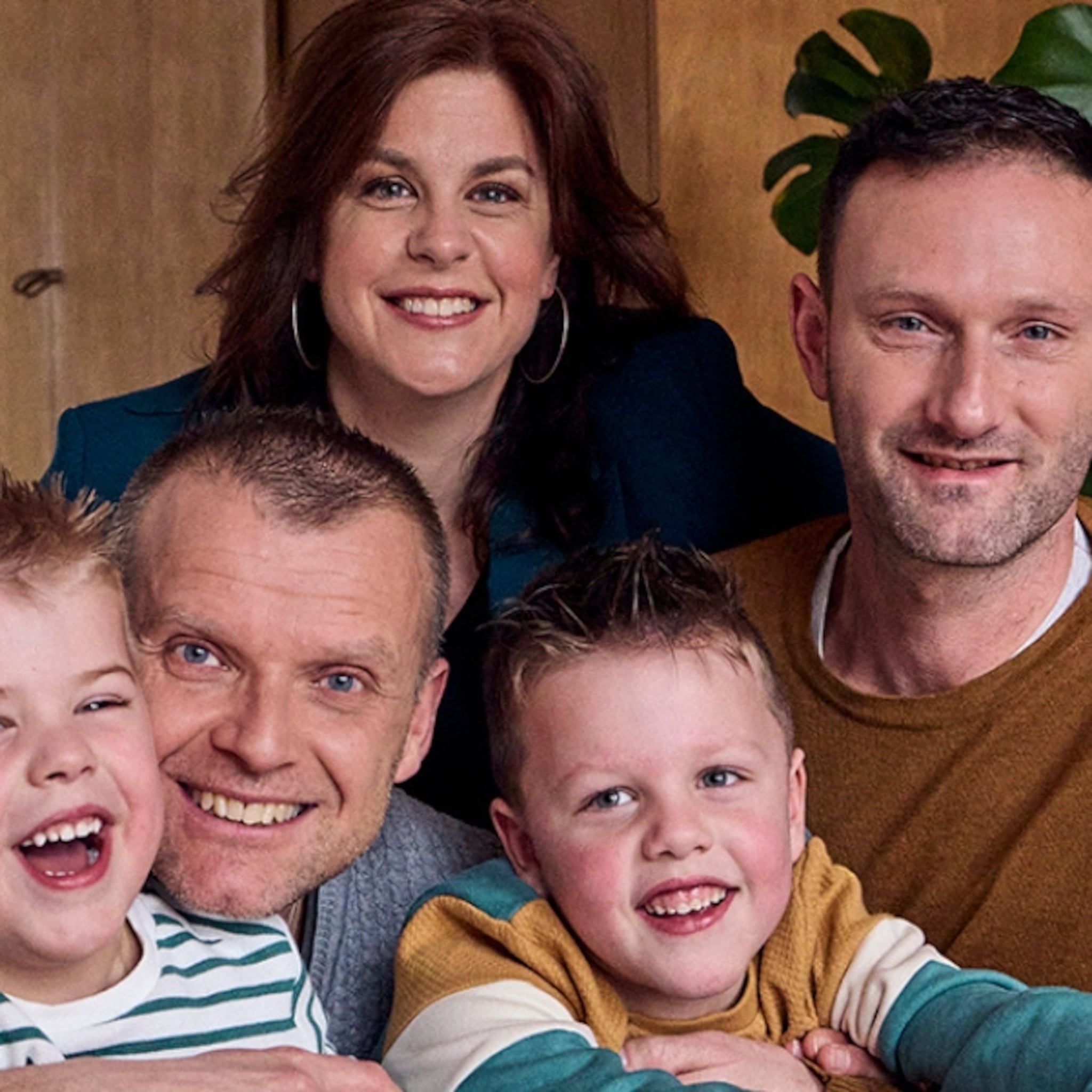 eddy marcel en charlotte zijn samen ouders voor de kinderen is het gewoon en voor hun klasgenootjes ook