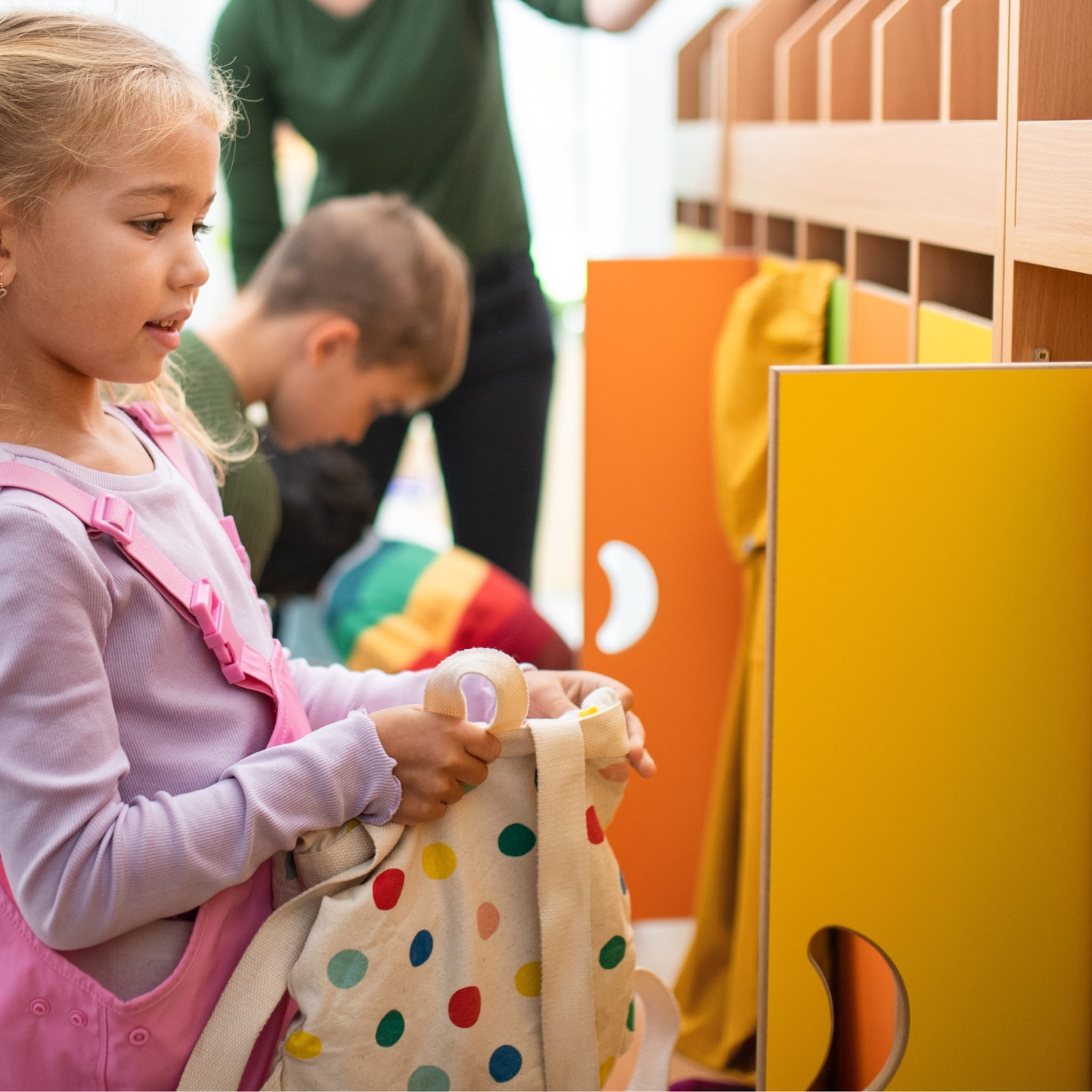 van-naamsticker-tot-textielstempel-maak-je-kleding-herkenbaar