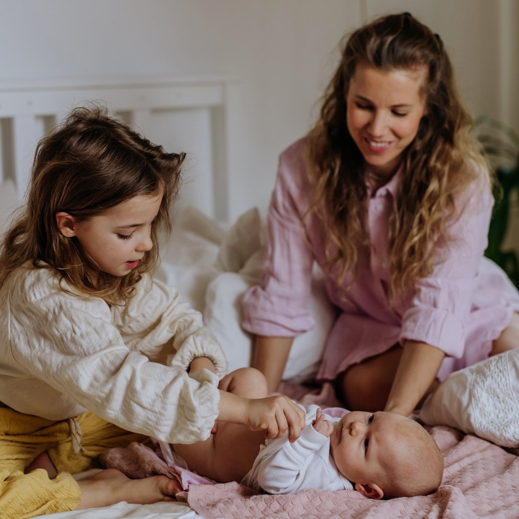 babypoep van zwarte tot groene ontlasting