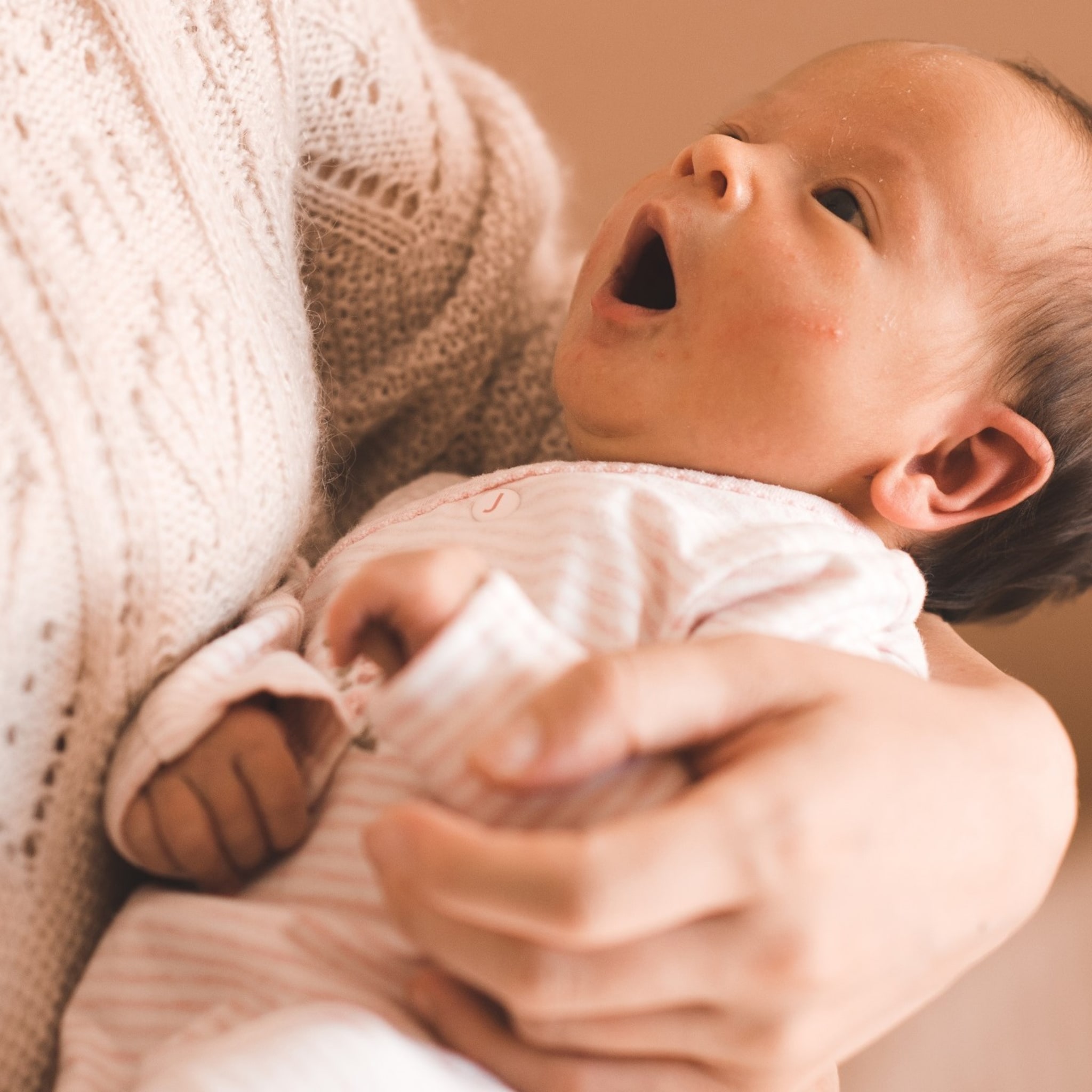 baby acne of toch ent het verschil uitgelegd en wat je eraan kunt doen