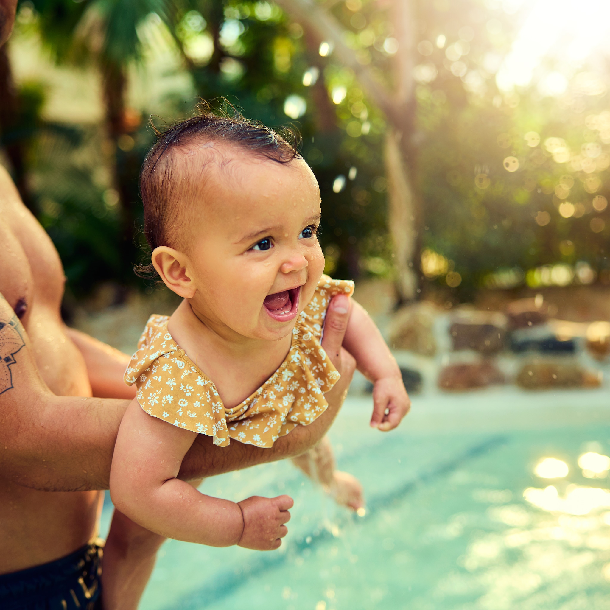 de eerste keer zwemmen met je baby dit moet je weten