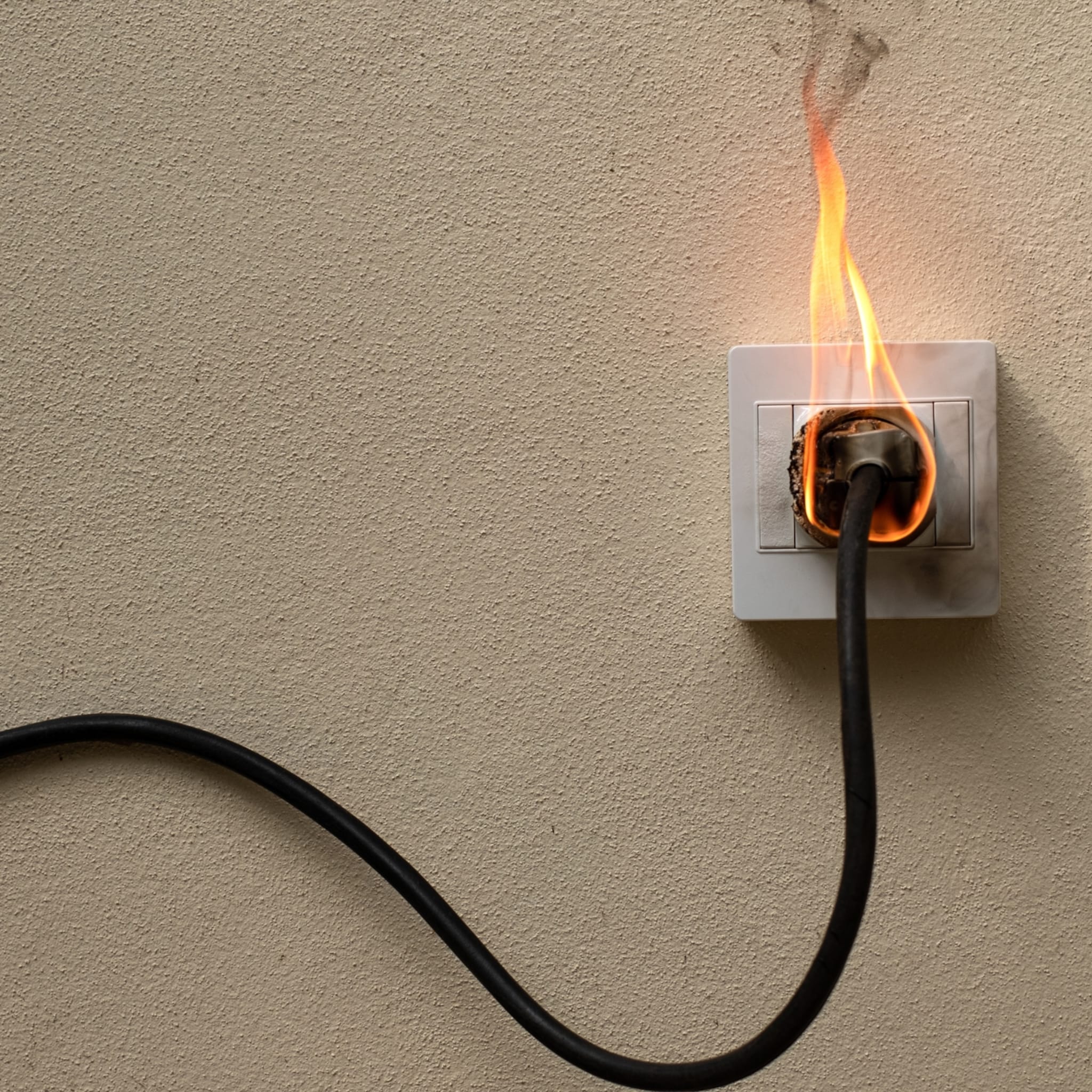 accu steeds vaker oorzaak woningbrand zo laad je veilig op