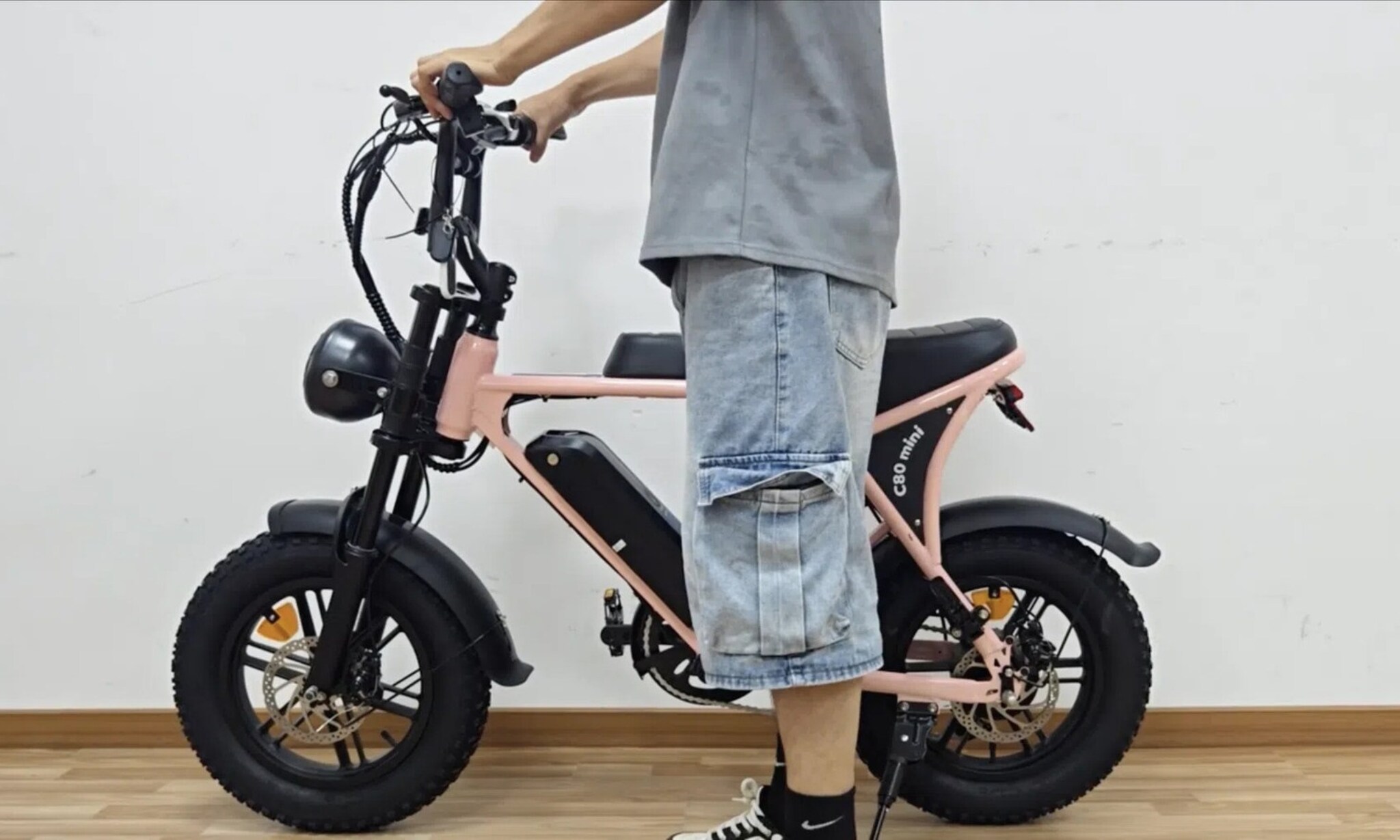 De minifatbike Cooryda C80 Pro Mini. Ouxi