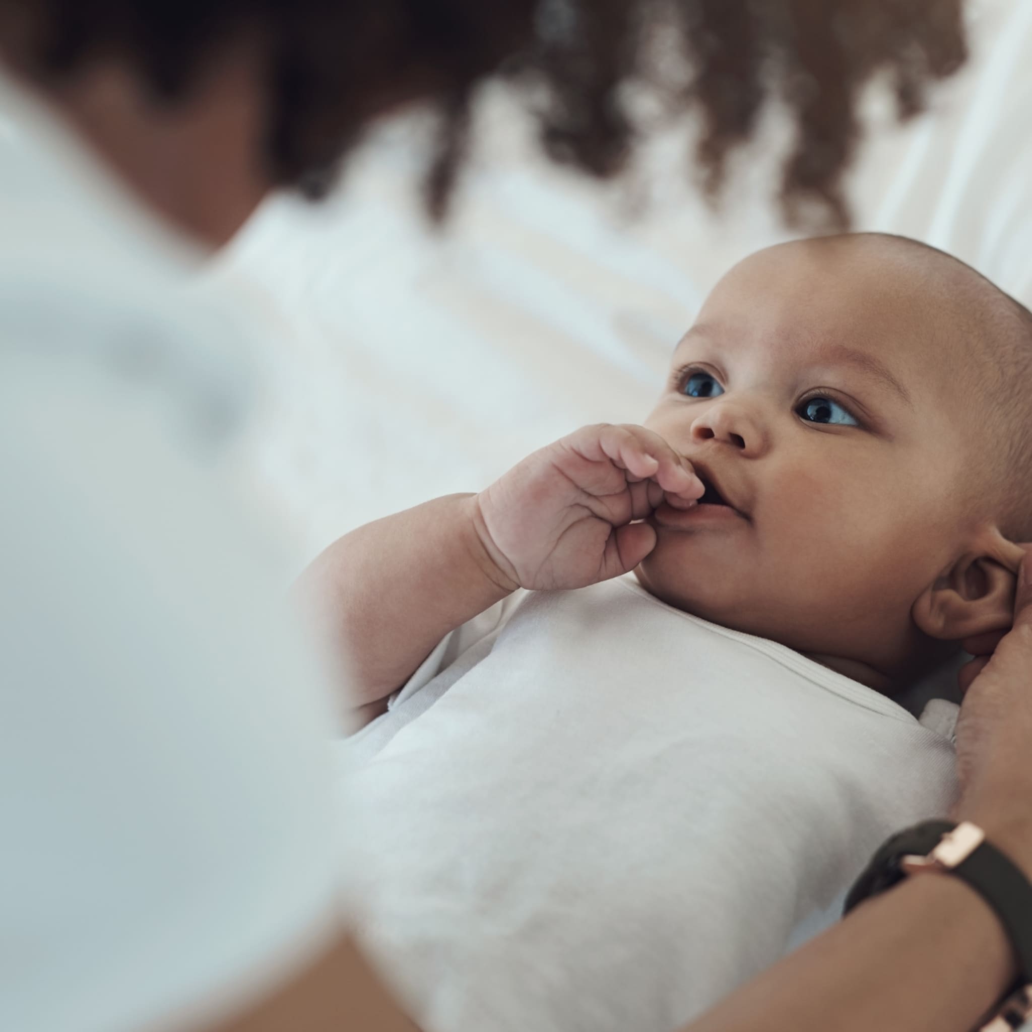 het gehoor van je baby ontwikkeling en screening