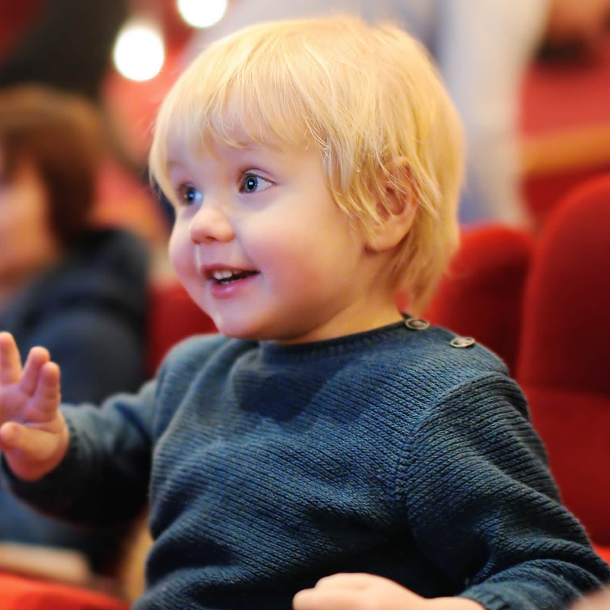 theater voorstelling baby dreumes peuter kind