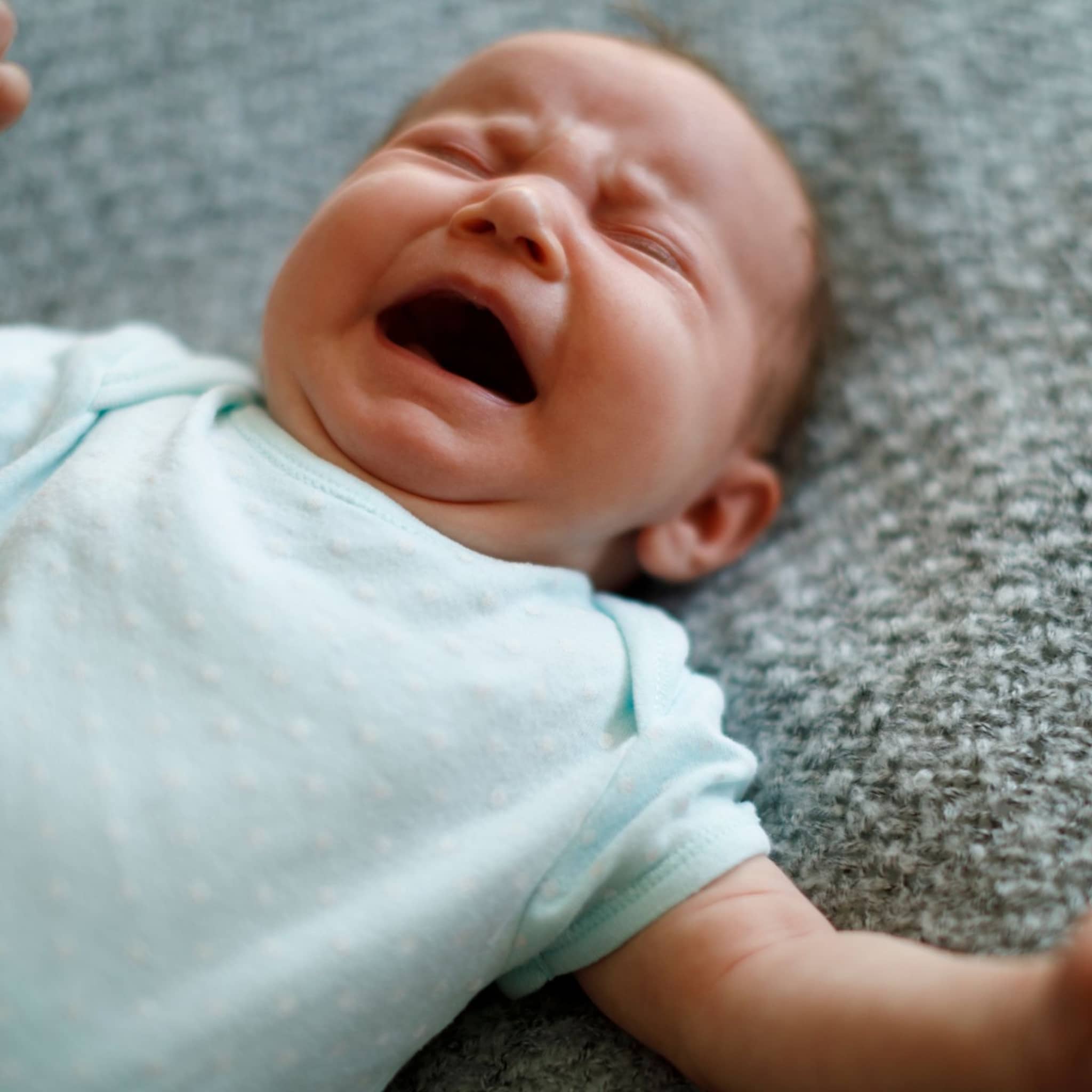 reflux bij baby s wat kun je doen