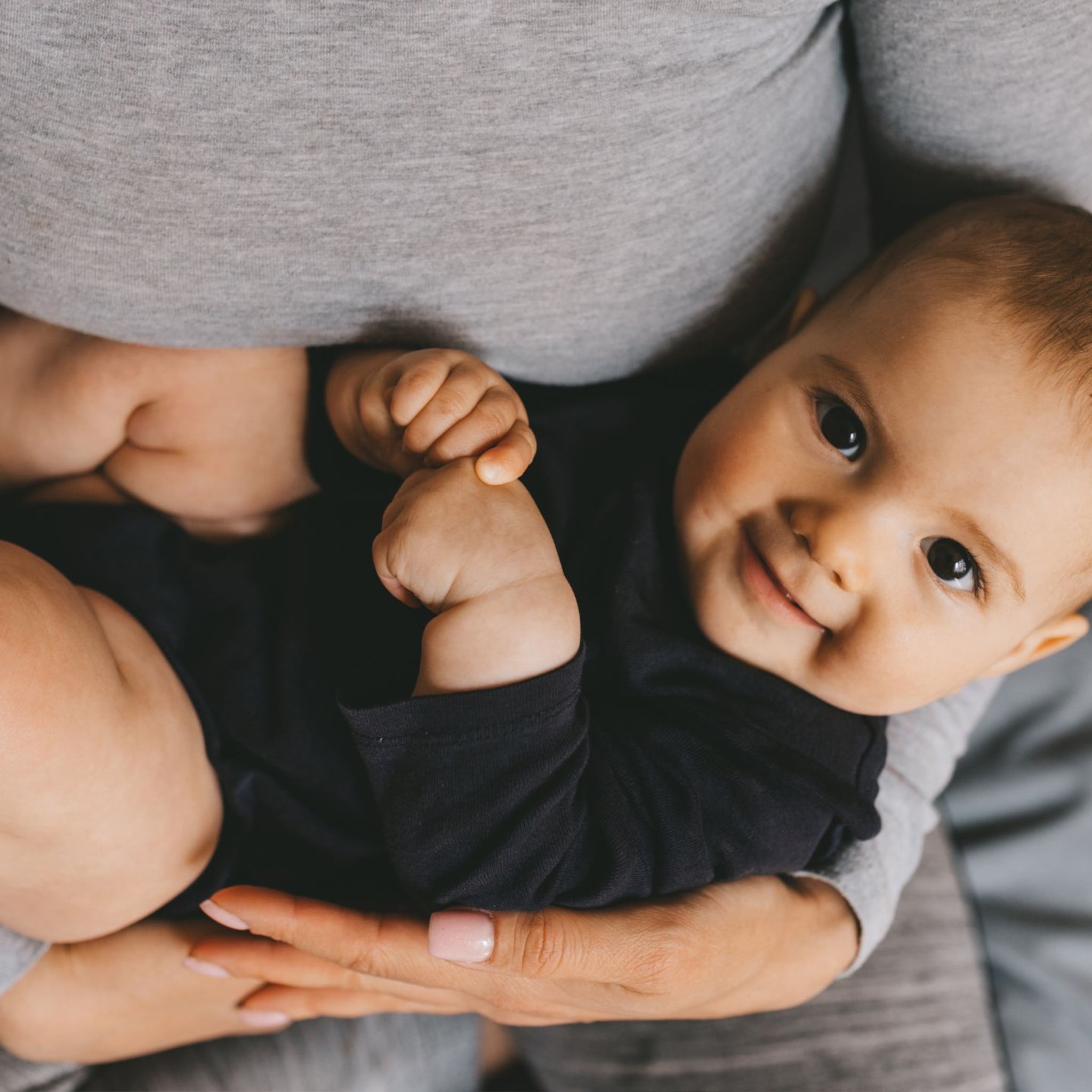 omdraaien van dag en nachtritme baby