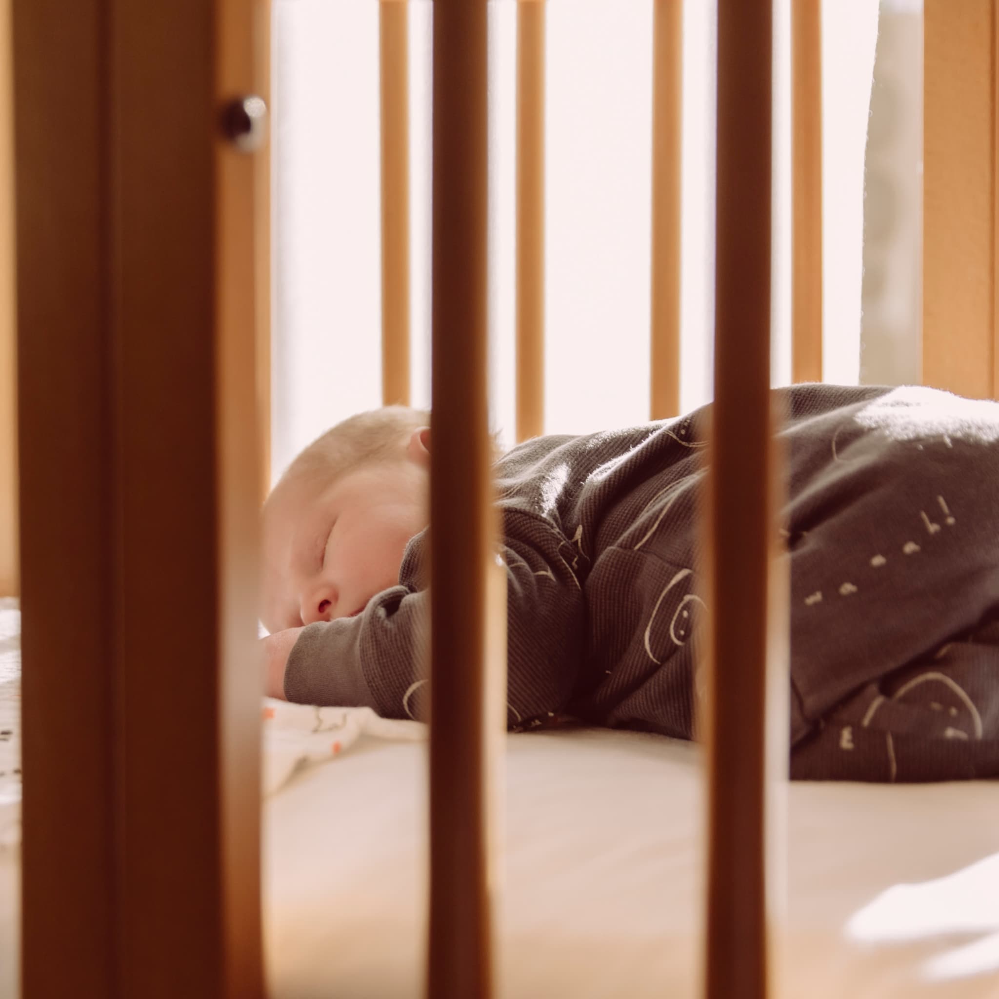 mag een baby op zijn buik slapen