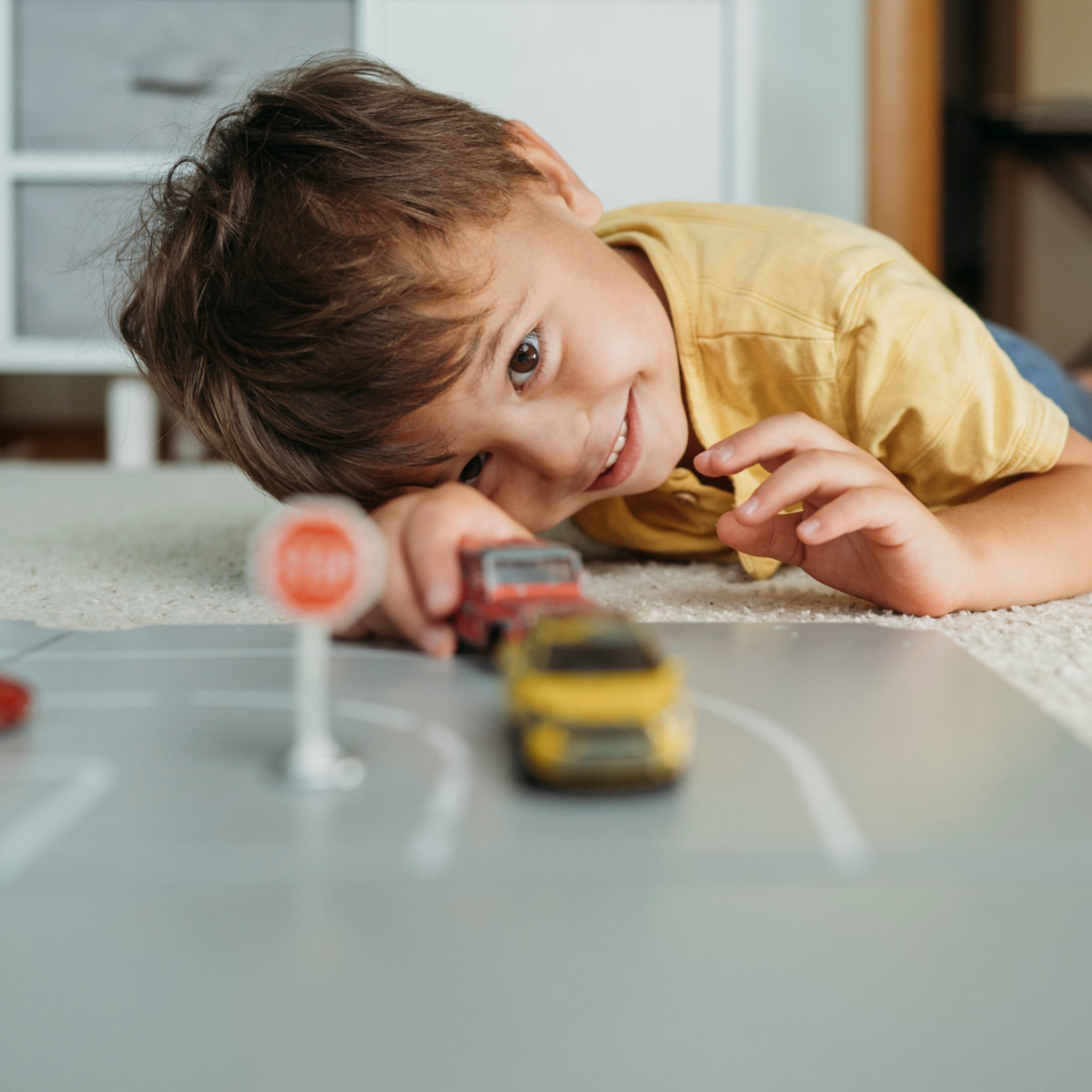 speelgoed op wielen waarom zijn kinderen dol op alles dat rijdt