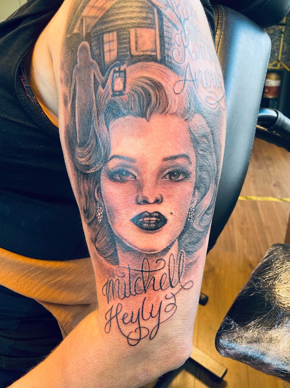 tattoo fanny Privé
