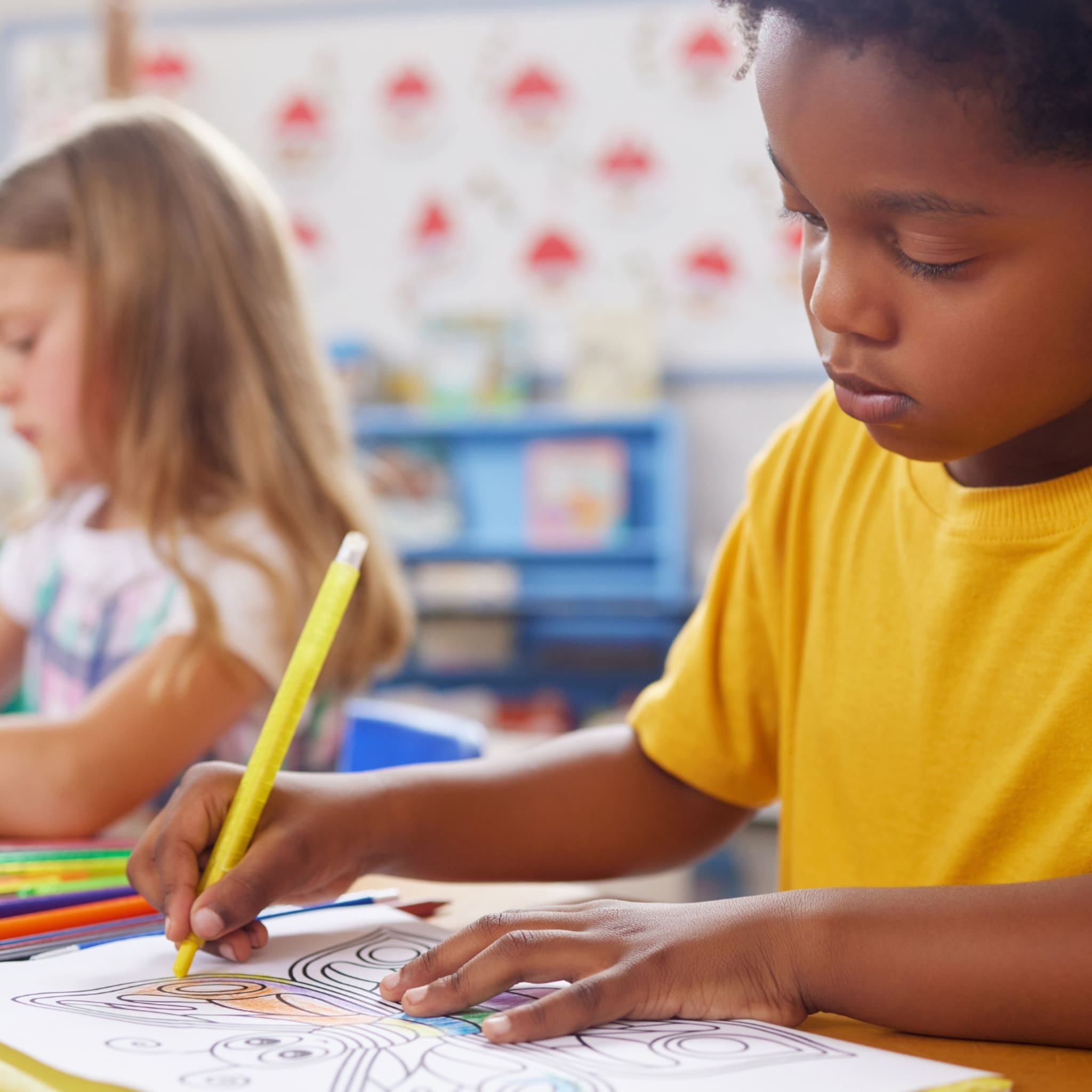 voordelen nadelen tweetalig onderwijs