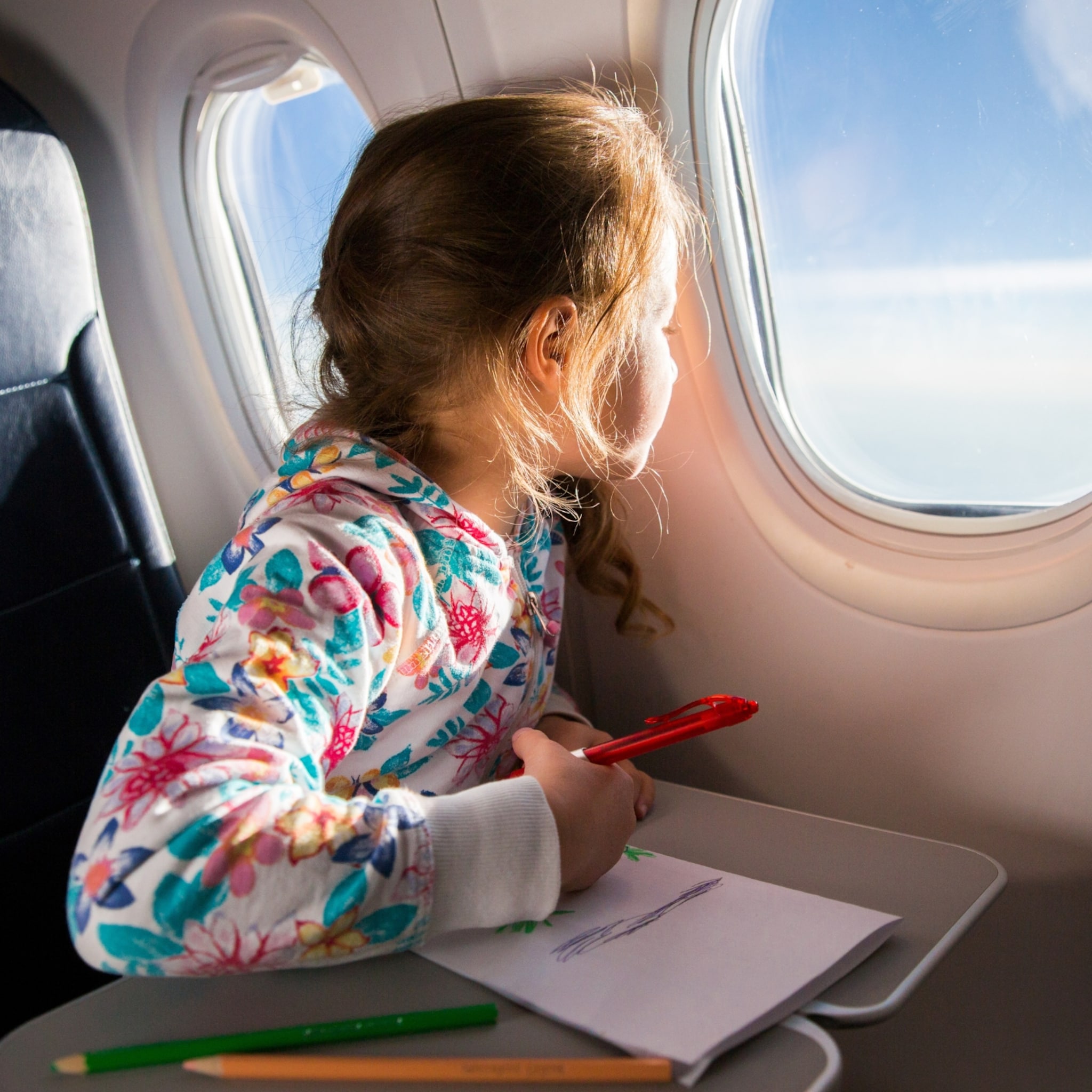 vliegen met kinderen 10 tips om het leuk te maken