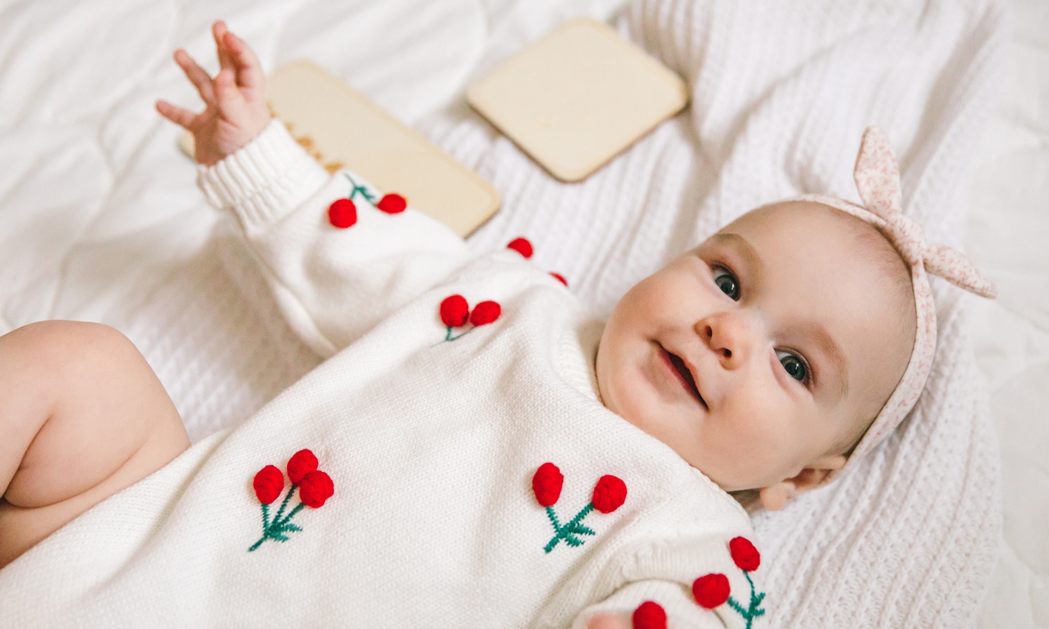 baby in boxpakje, een van de leukste kraamcadeaus voor kersverse ouders Getty Images