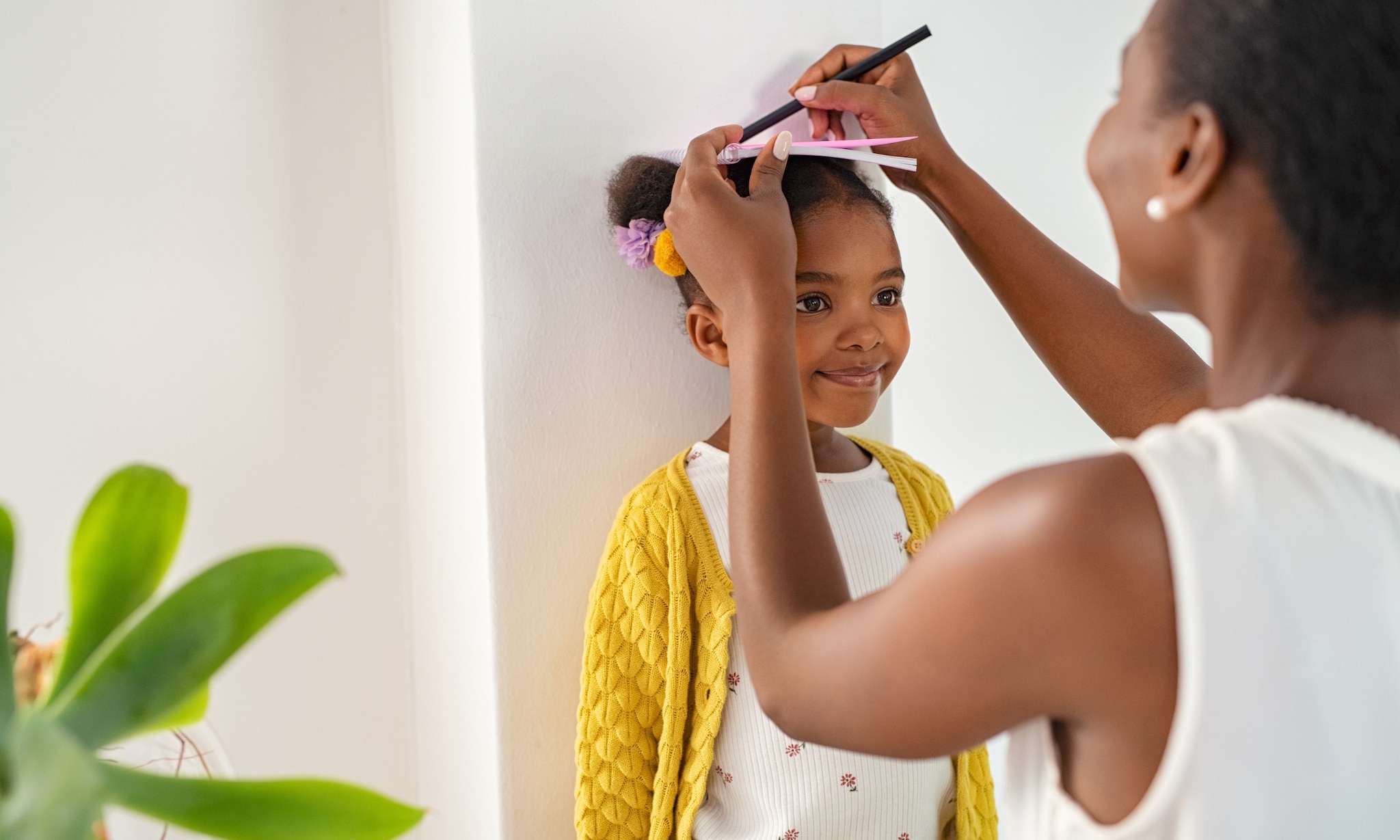 Groeien kinderen echt harder in de zomer? Een kinderarts weet het antwoord. Getty Images