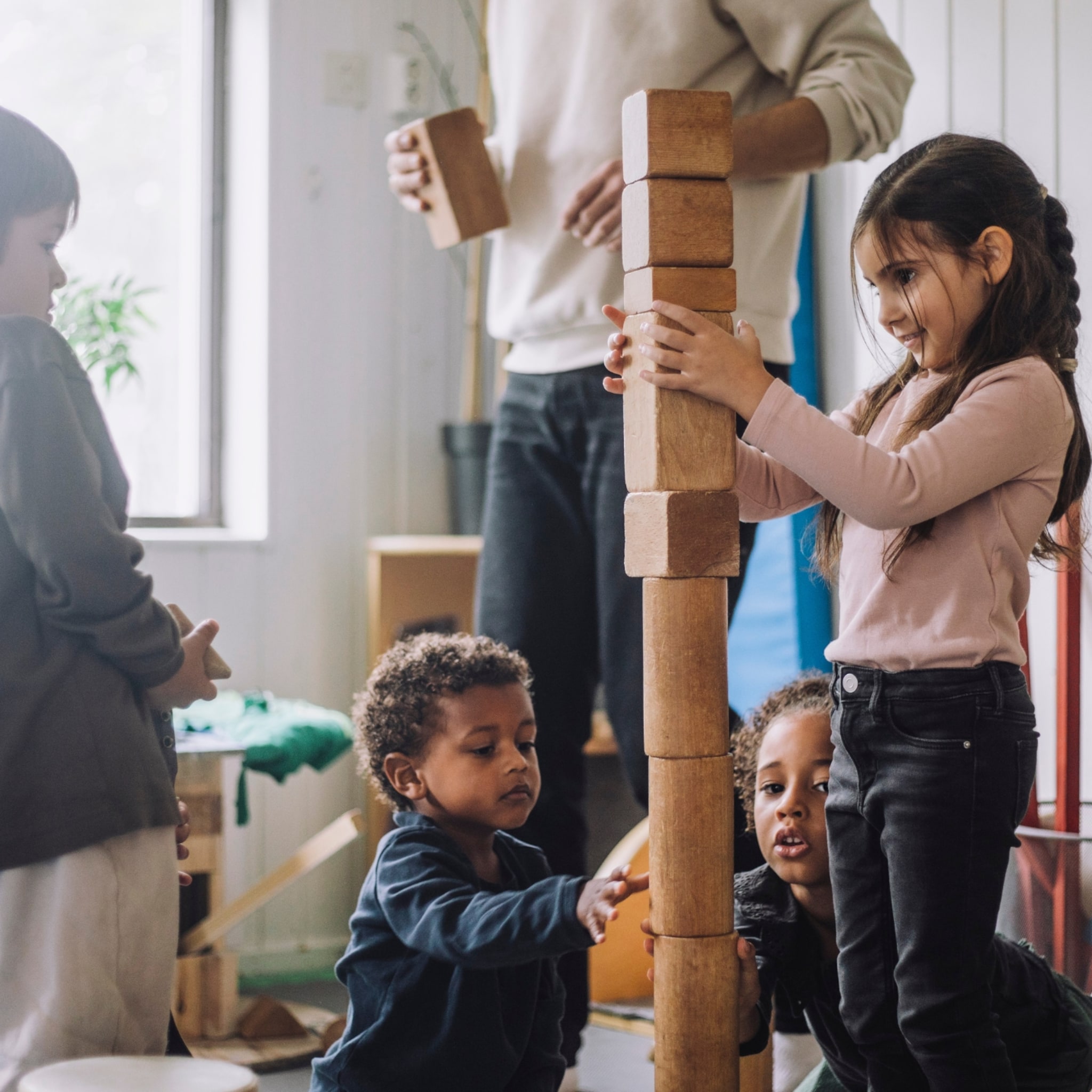 man in de kinderopvang ongewenst en neemt ontslag