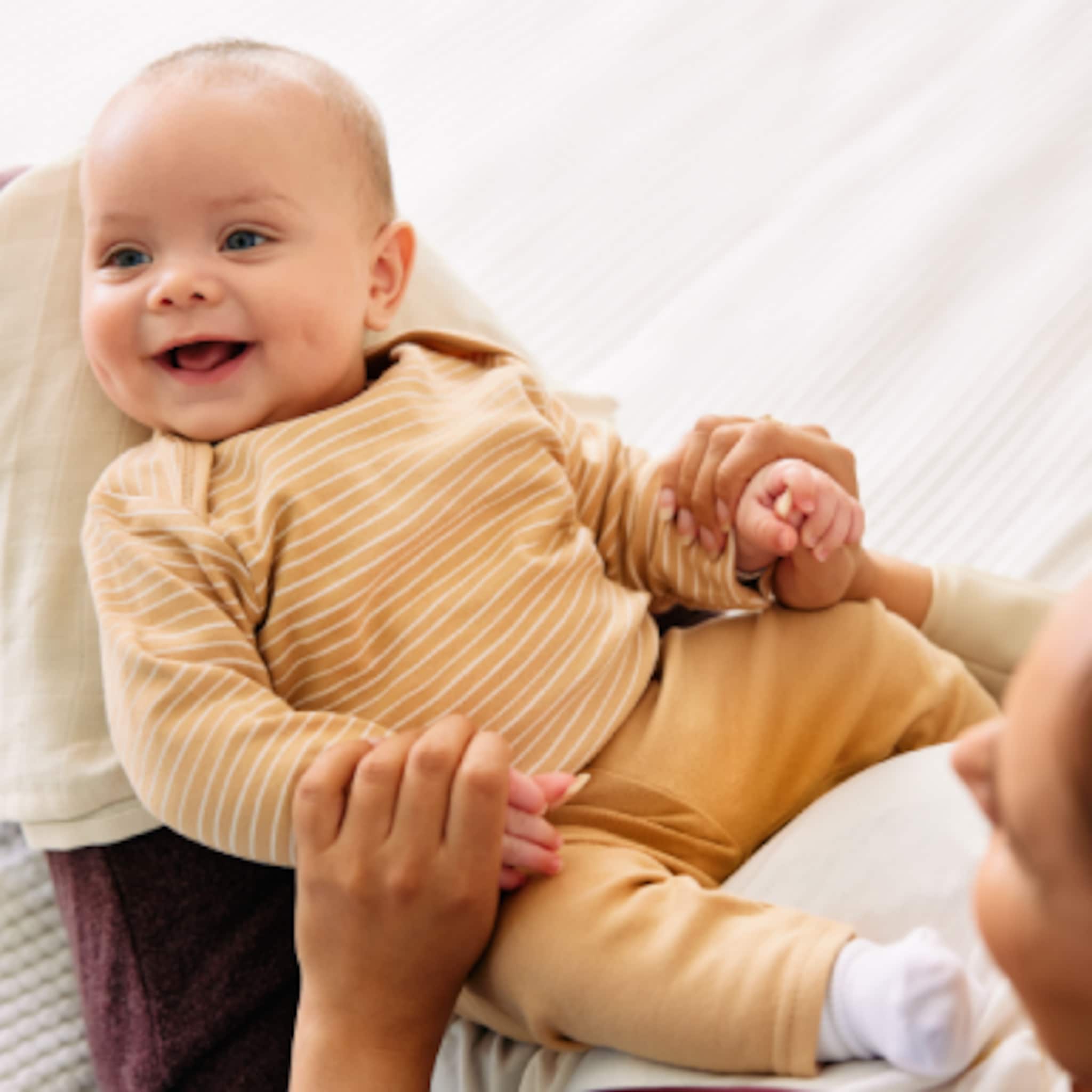 deze babysokjes blijven wel zitten