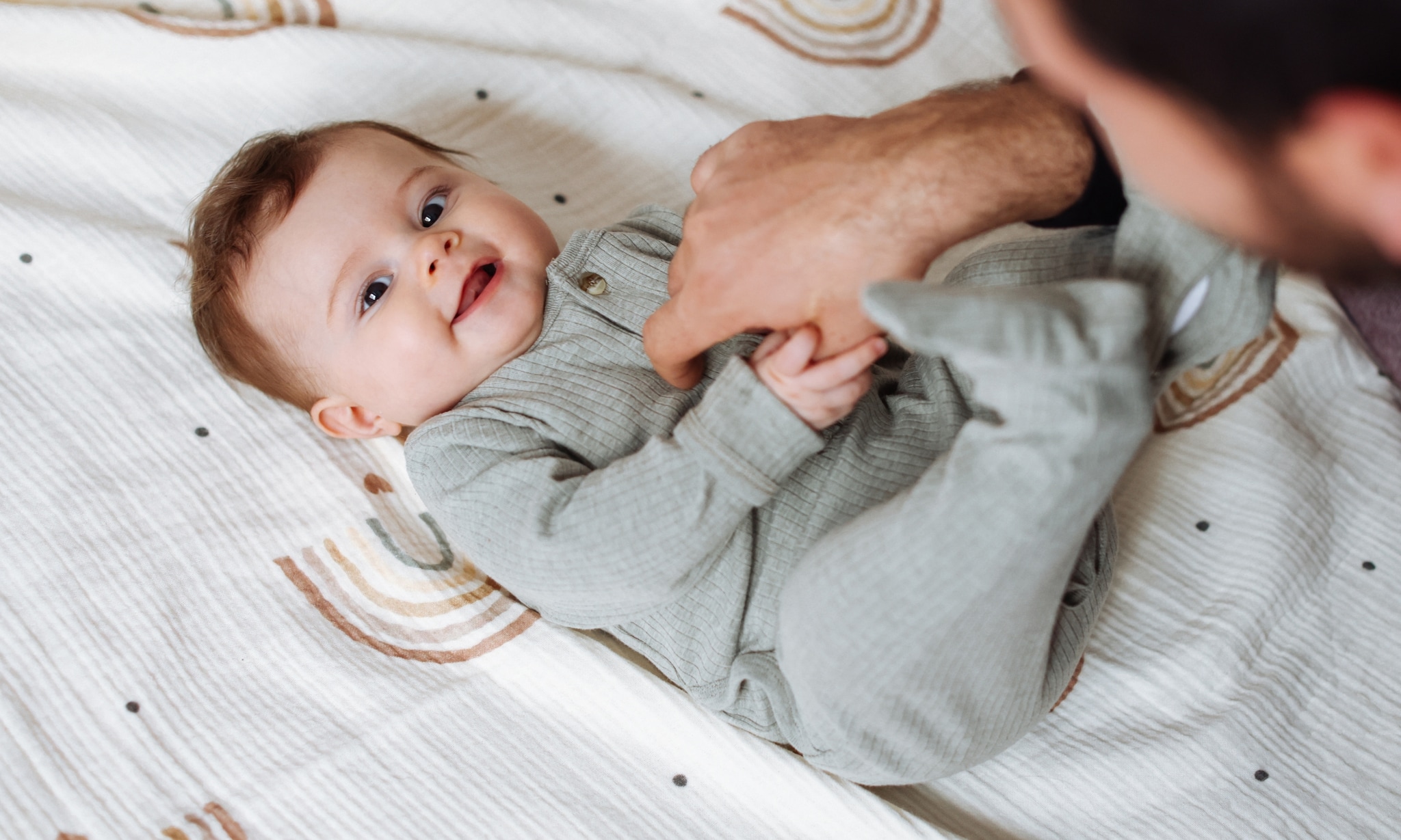 Slimme gadgets die je baby langer laten slapen (en zo heb jij even je handen vrij) Getty Images