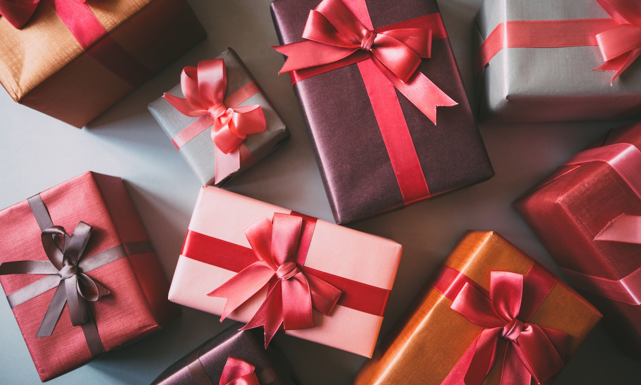 pakjesavond! de leukste sinterklaascadeaus per leeftijd Getty Images