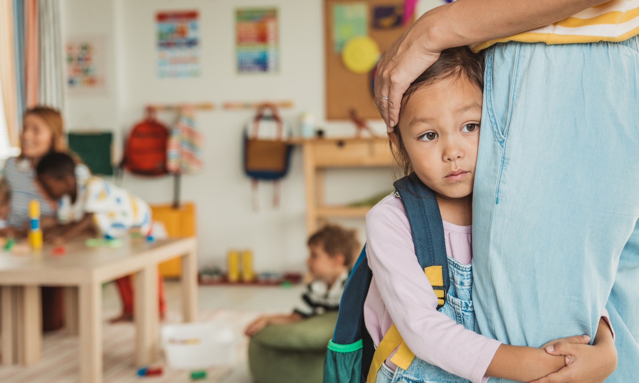 Zo help je een verlegen kind Getty Images