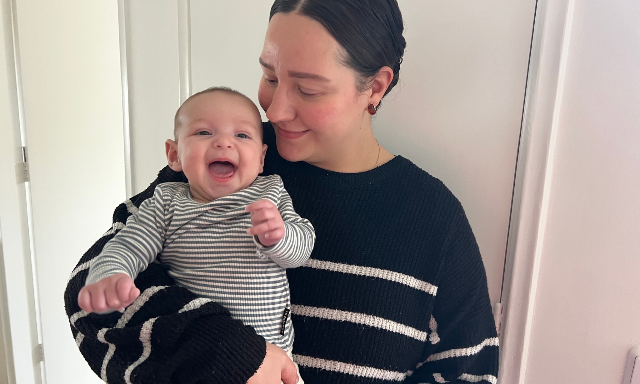 Aniek: ‘Had ik maar geweten dat het niet mijn schuld is dat mijn baby zoveel huilt’ privé