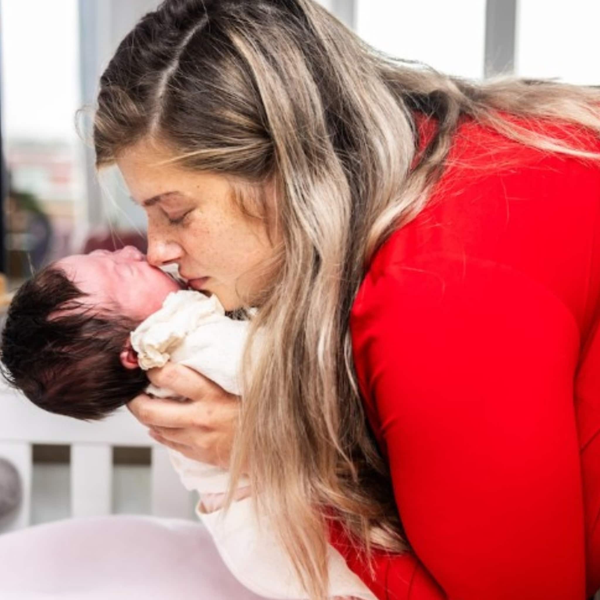 melissa bevalt zonder te weten dat ze zwanger is