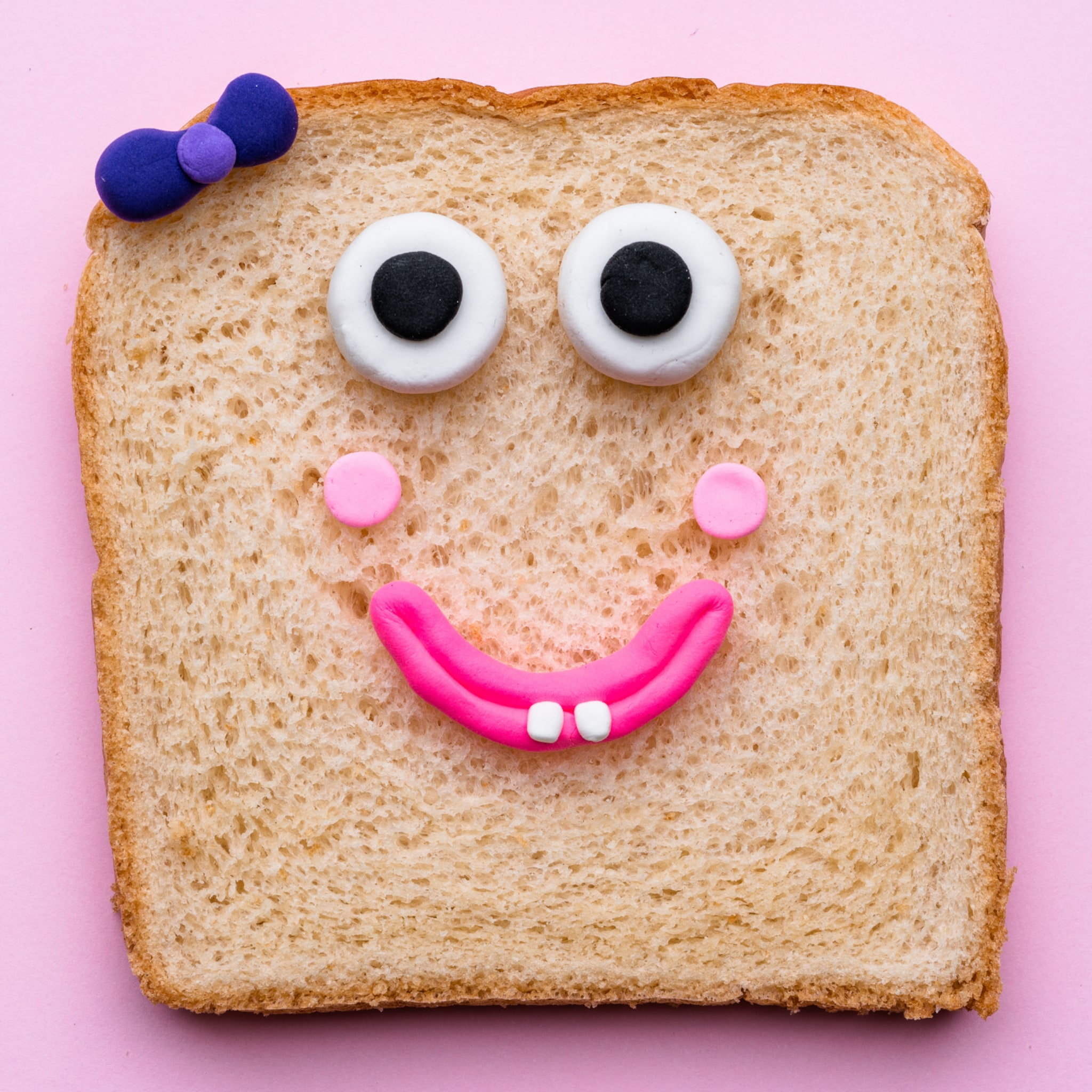 vanaf wanneer mag je baby brood eten