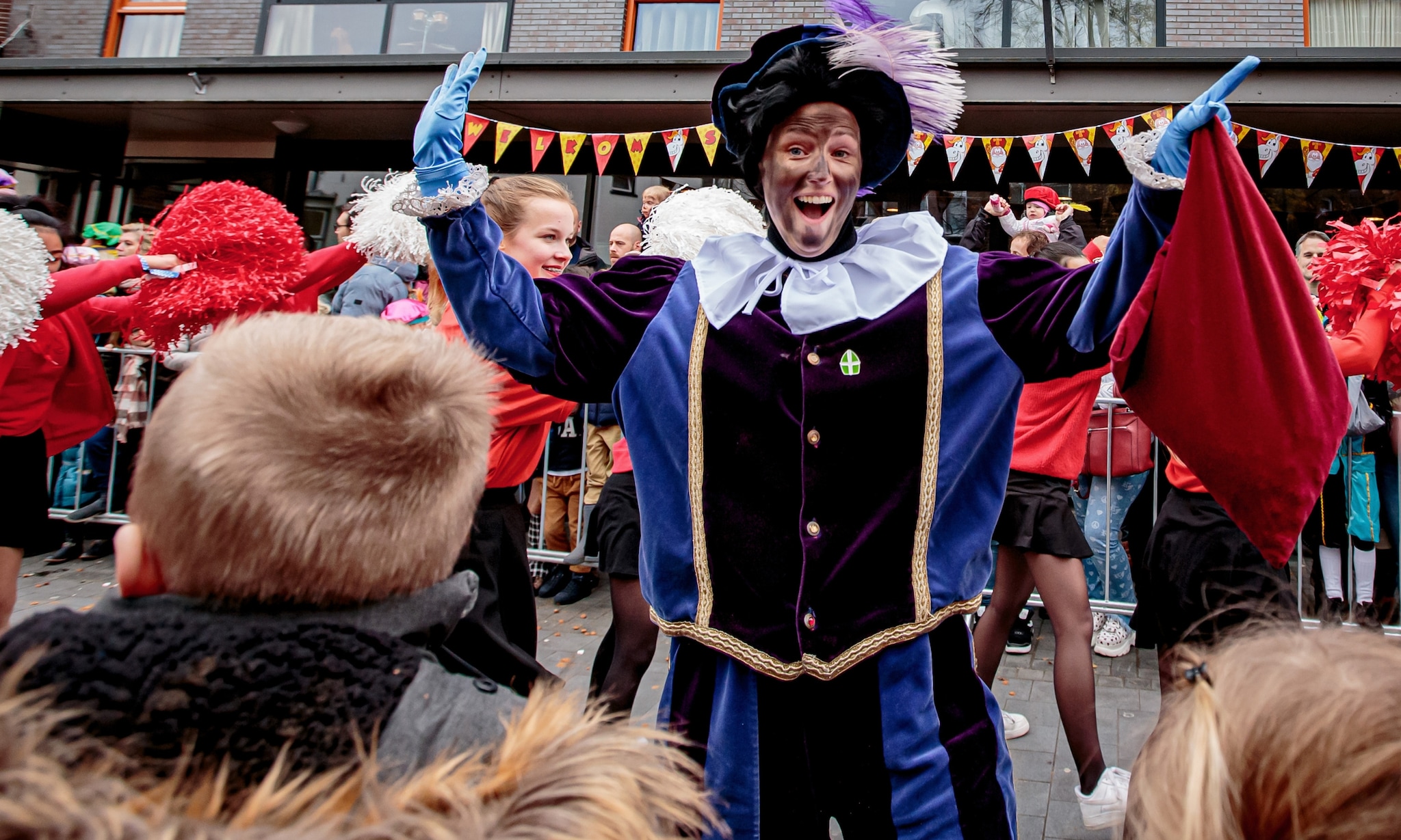 Sinterklaasintocht met kinderen, zo houd je het relaxed Getty Images