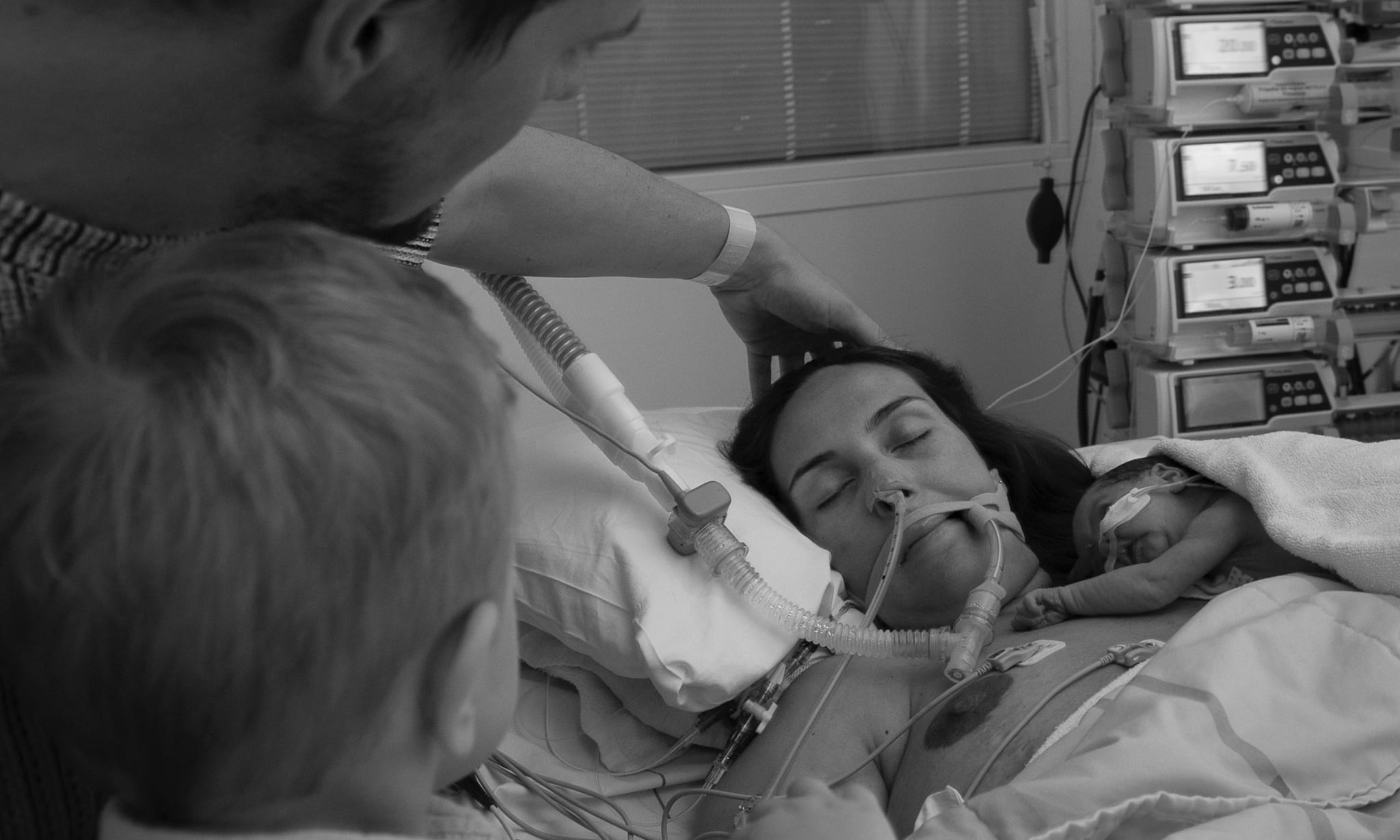 Eva's bevallingsverhaal: 'Ik verloor 6,5 liter bloed tijdens de spoedkeizersnede' Make a Memory