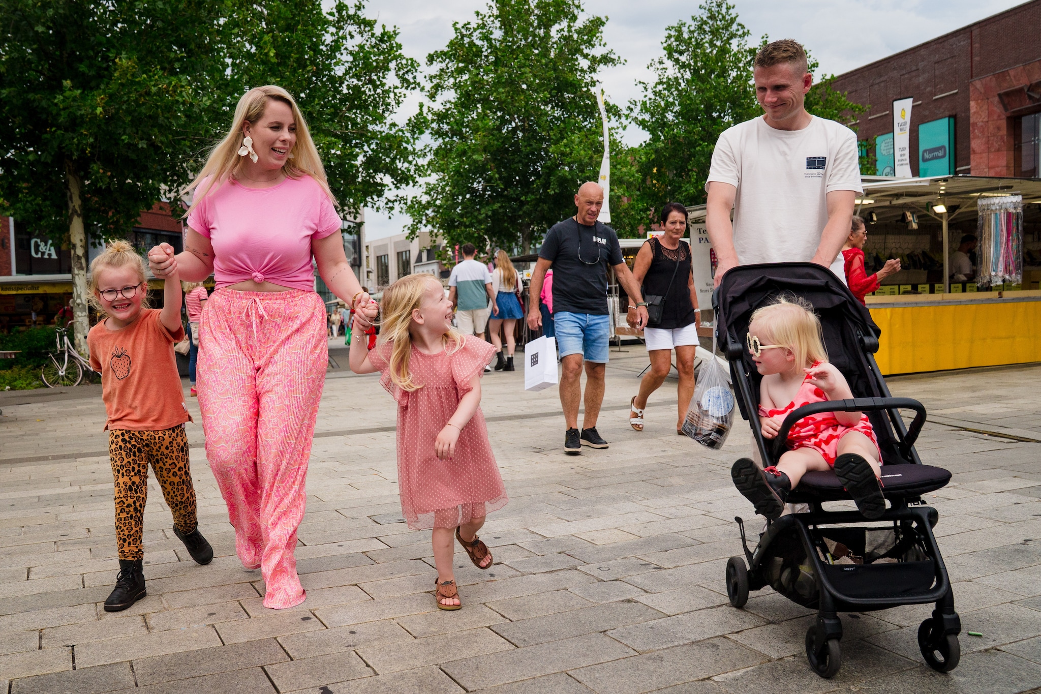 Olivier en Marieke Amelink hebben twee dochters met een onbekend syndroom.  Philippe Swiggers Photography