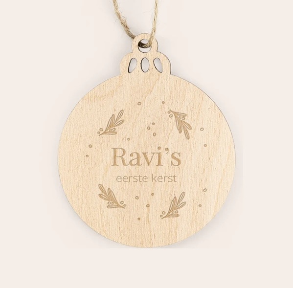 houten kersthanger met naam personaliseren via yoursurprise  YourSurprise