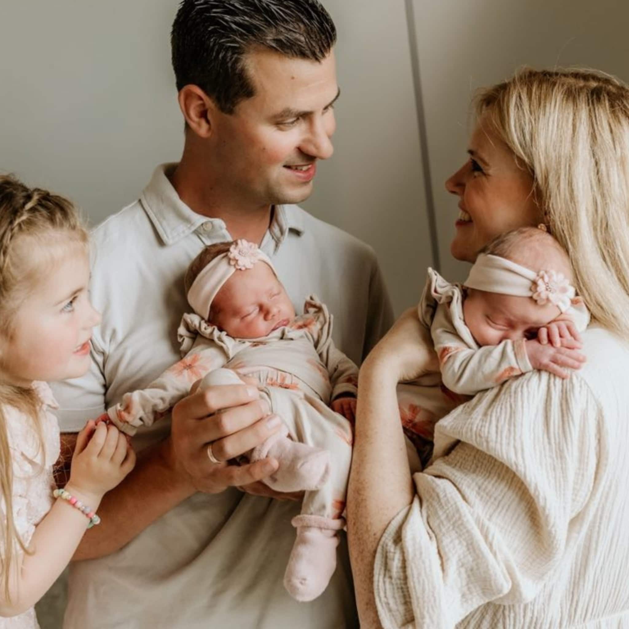 spitsuur chiara jaimy drie dochters tweeling