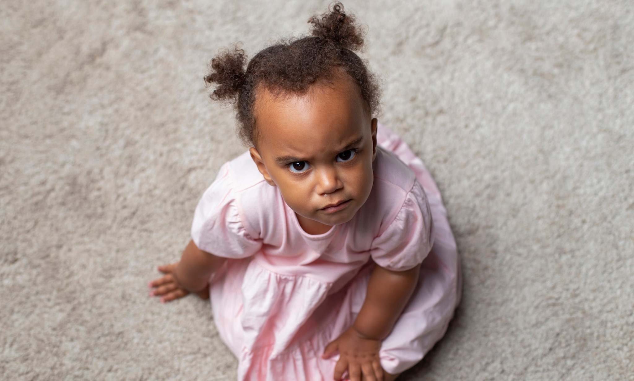 Boze peuter bij artikel over peuterdreigementen. Getty Images