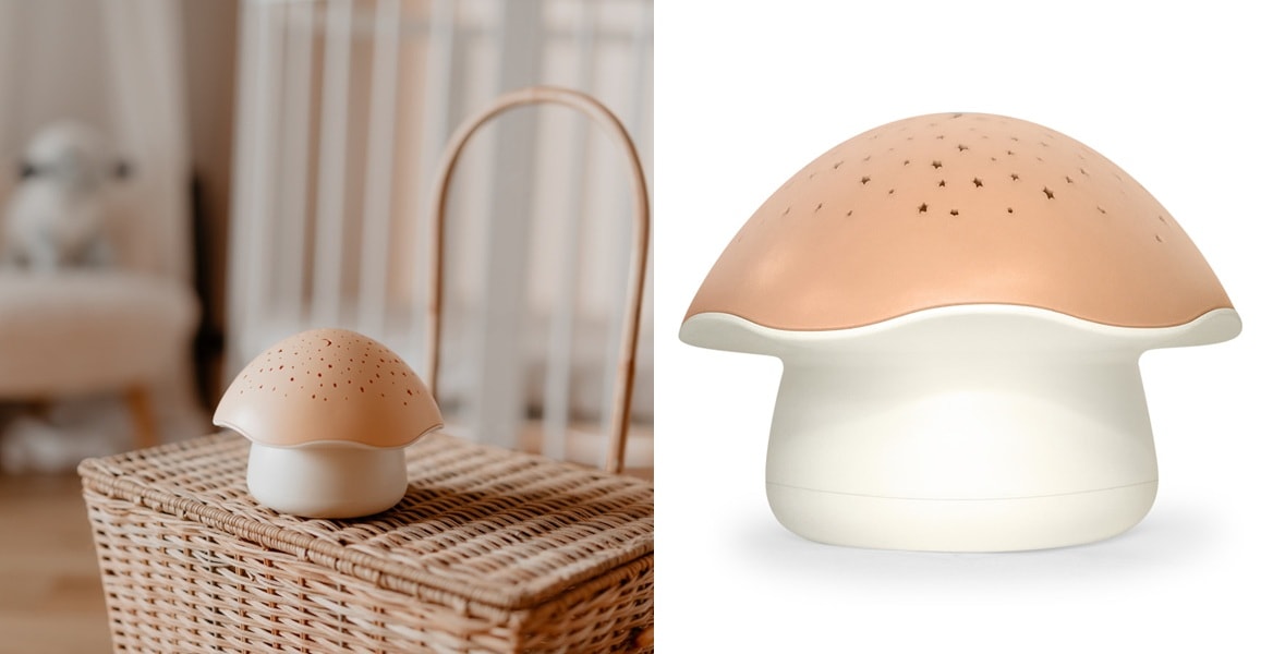 pabobo sterrenprojector in de vorm van een paddenstoel, staat in de babykamer, origineel kraamcadeau Pabobo