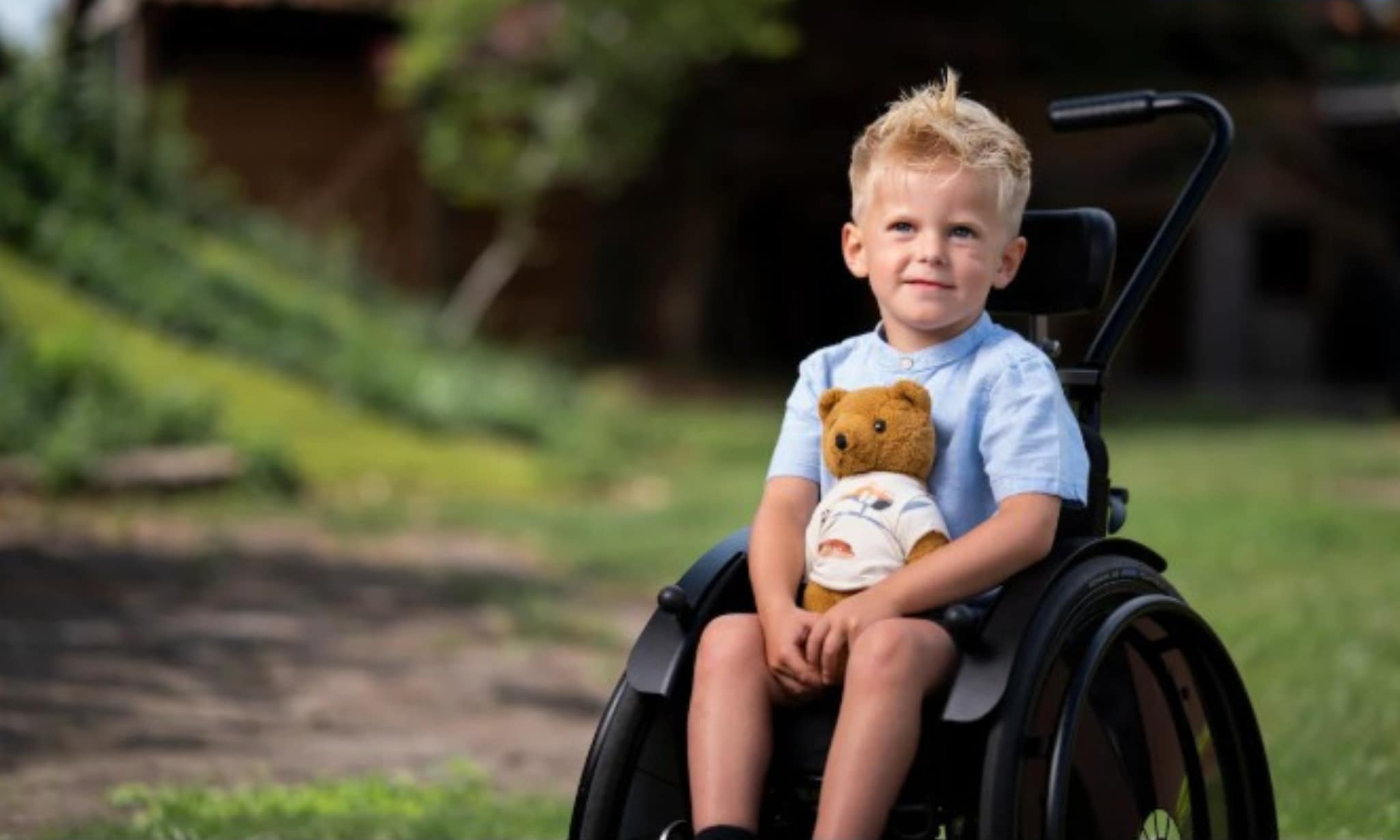 Boaz heeft de ziekte van Duchenne. Sven Scholten