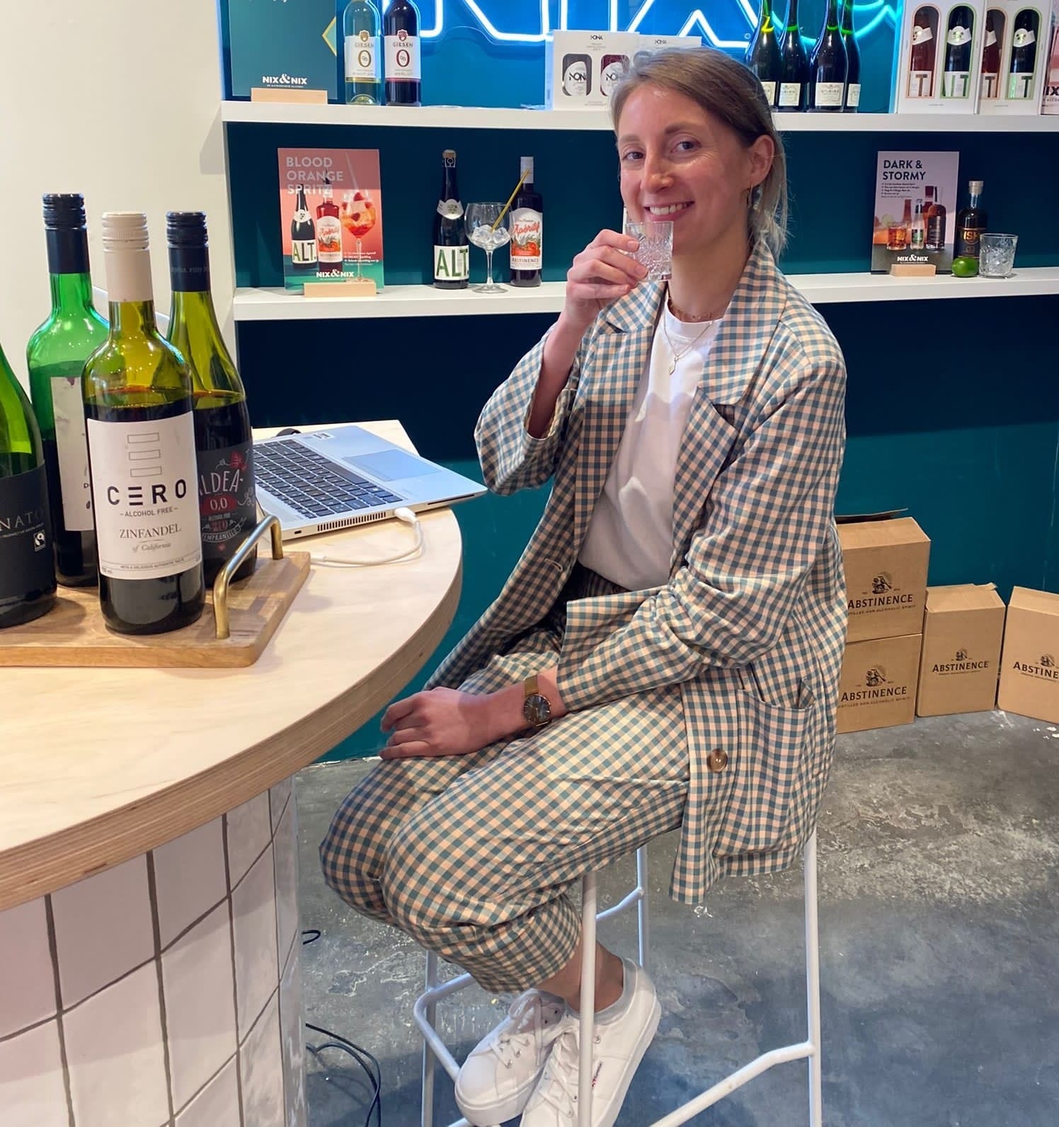 redacteur ouders van nu test de lekkerste alcoholvrije drankjes, wijn, bier, champagne, bubbels en cocktails Ouders van Nu