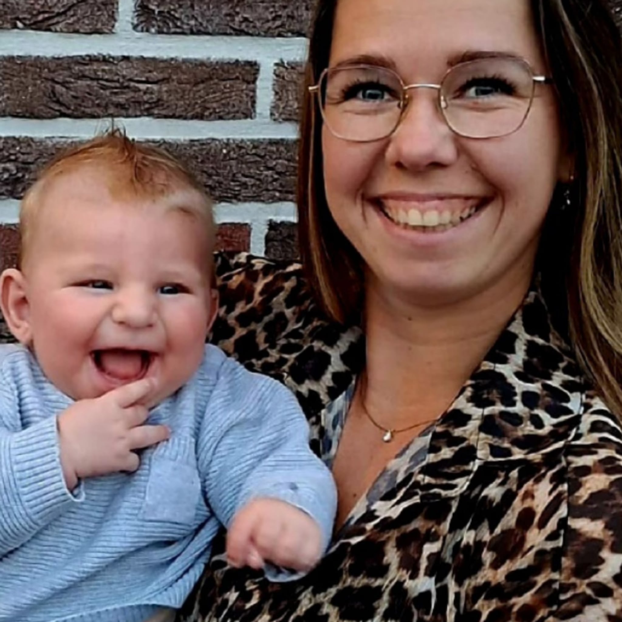 Amber (29) ontdekte dat haar baby blind is