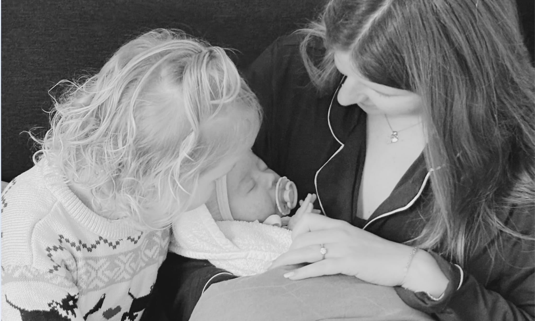 Annemijns bevallingsverhaal: ‘In 4 minuten persen is ze geboren, maar ik was even de weg kwijt’ Privé