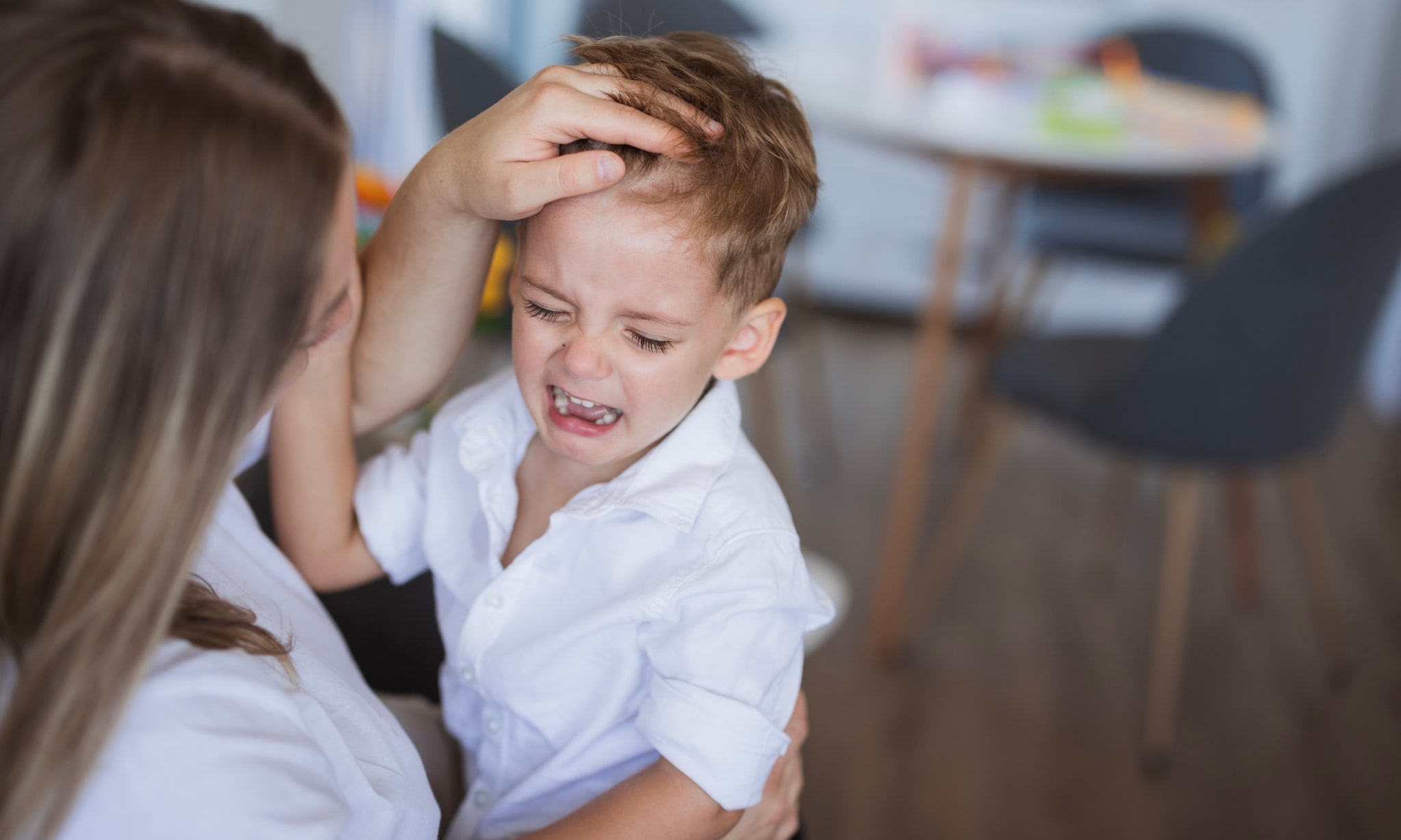 Moeder geeft tip om driftbui van haar peuter de kop in te drukken. Getty Images