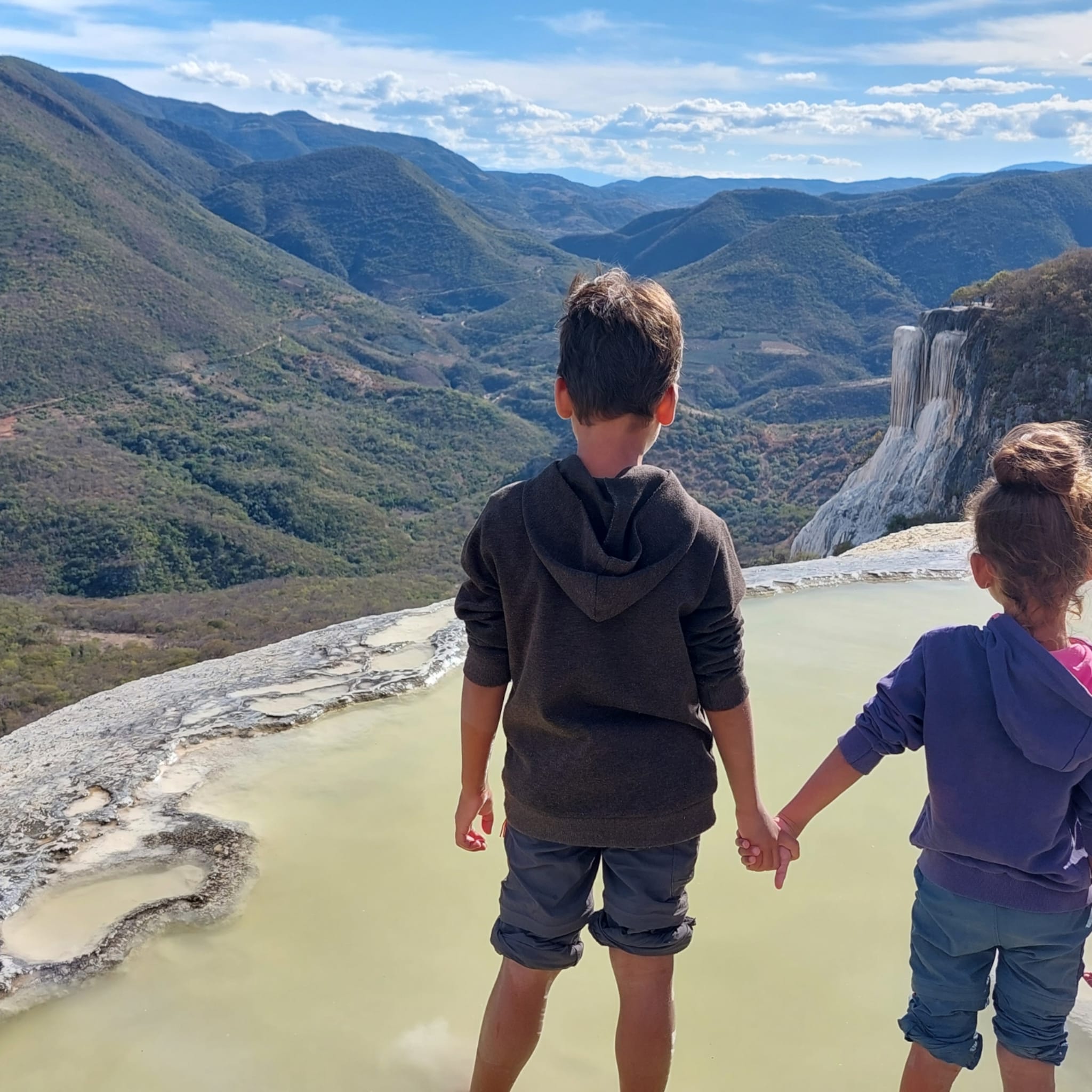 ellen woonde met gezin in dertien landen